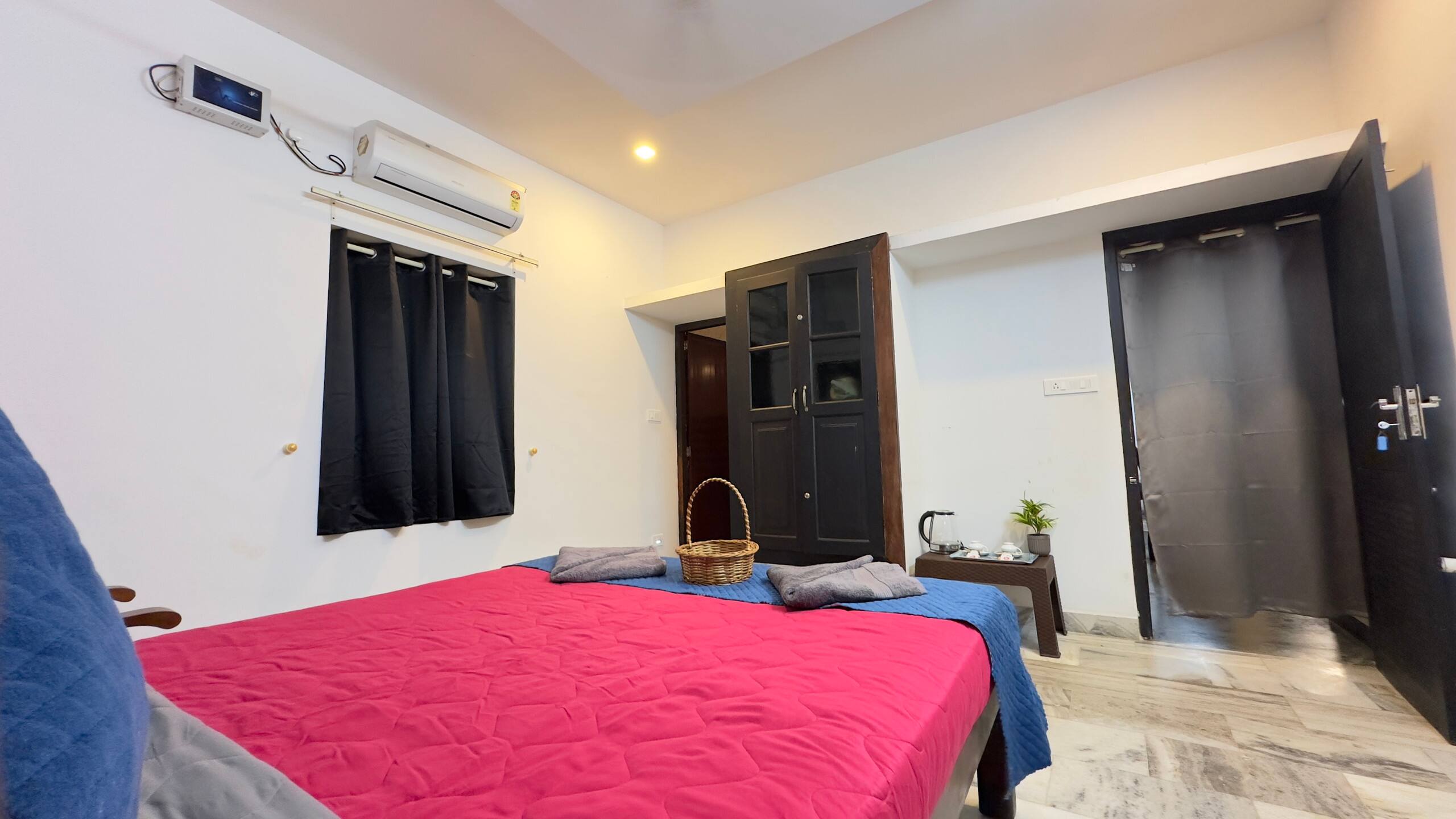 The Beach Manor 3BHK by Halcyon Traveltech 13