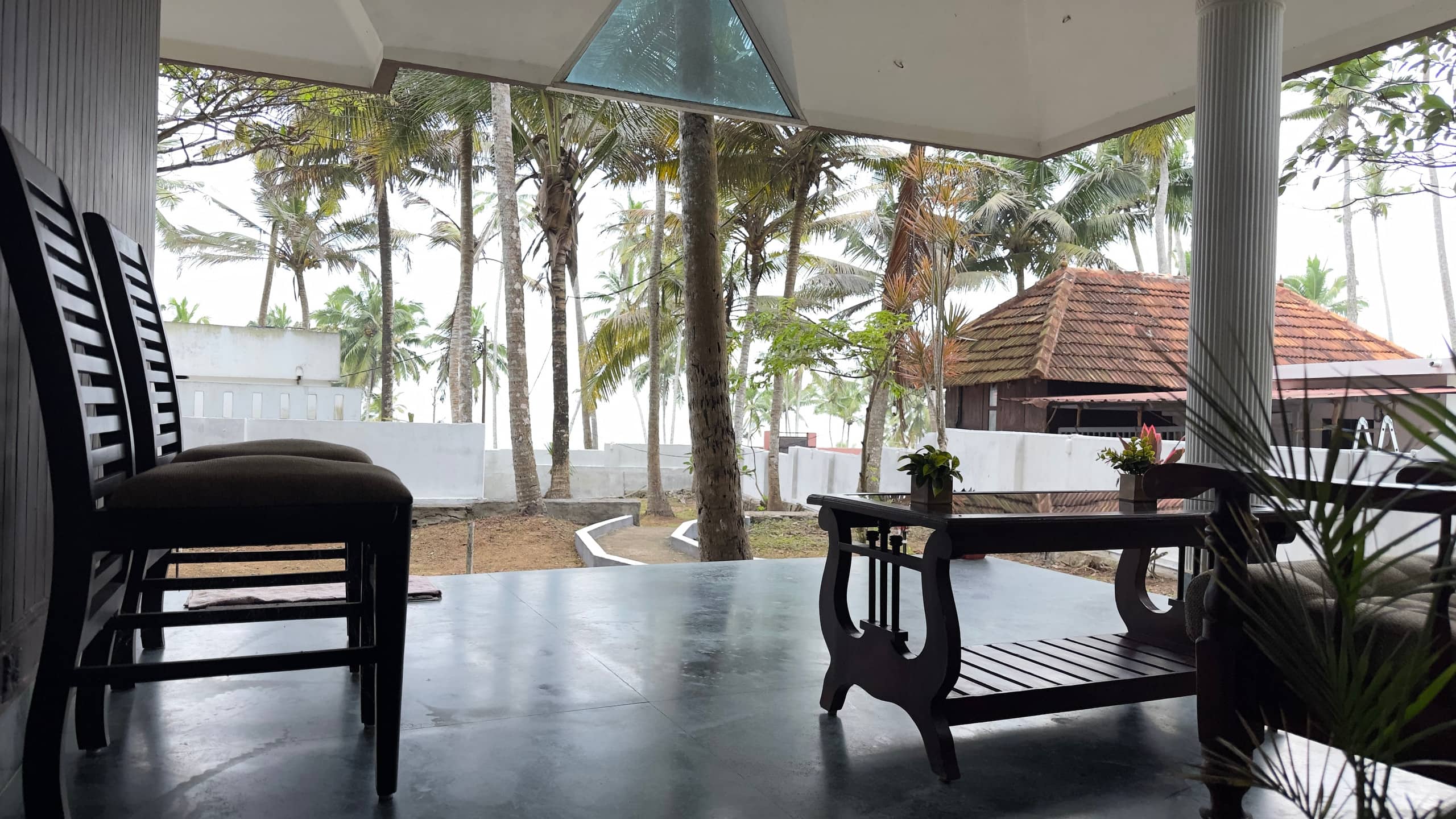 The Beach Manor 3BHK by Halcyon Traveltech — photo 3
