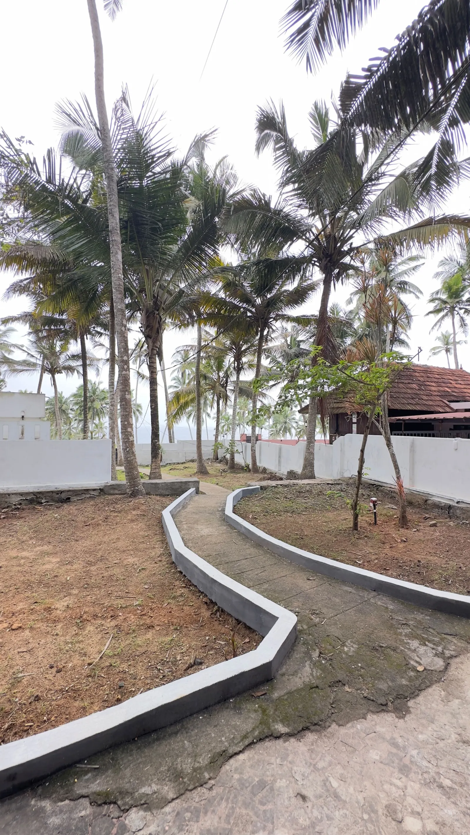 The Beach Manor 3BHK by Halcyon Traveltech 27