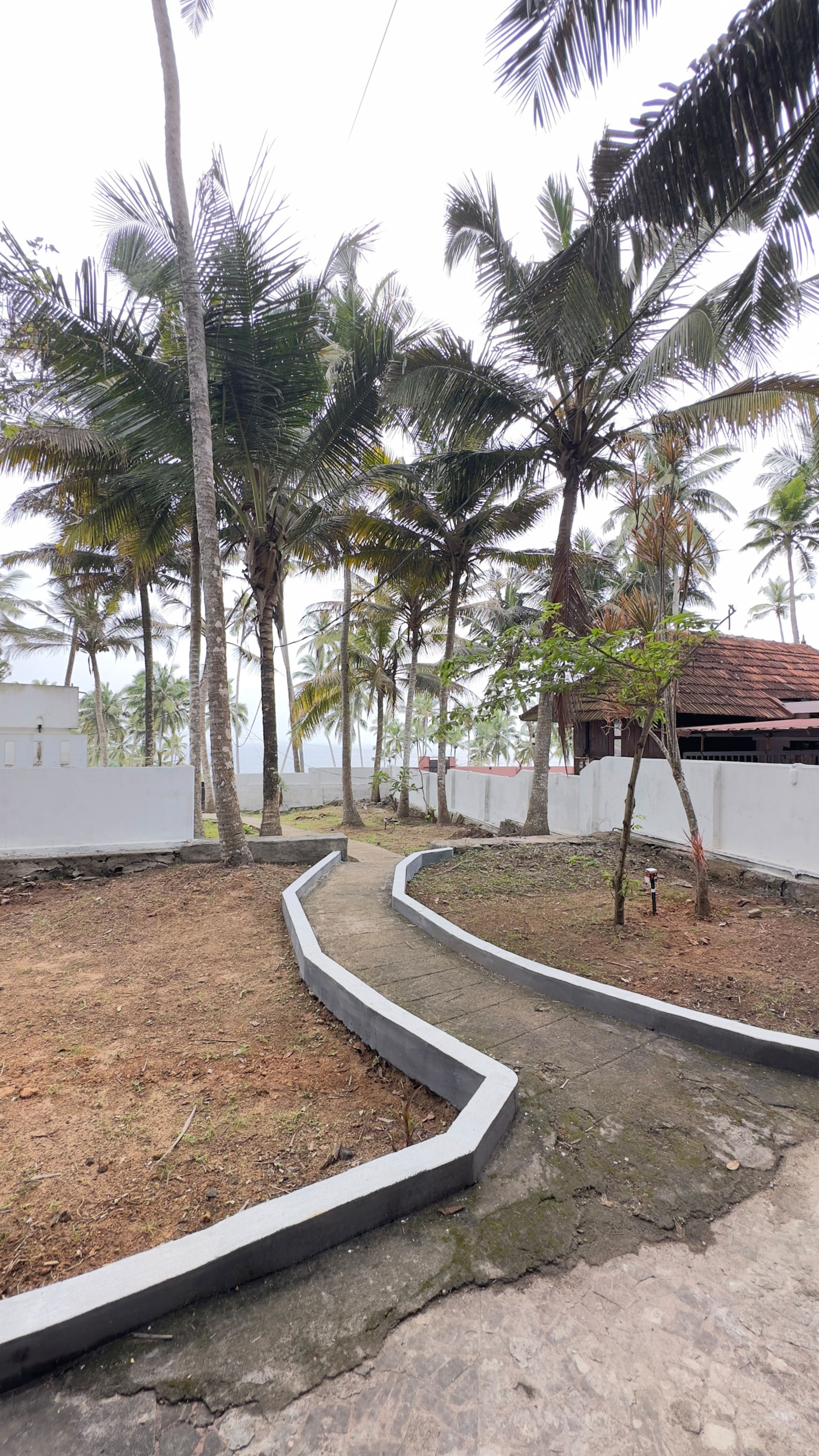 The Beach Manor 3BHK by Halcyon Traveltech 27