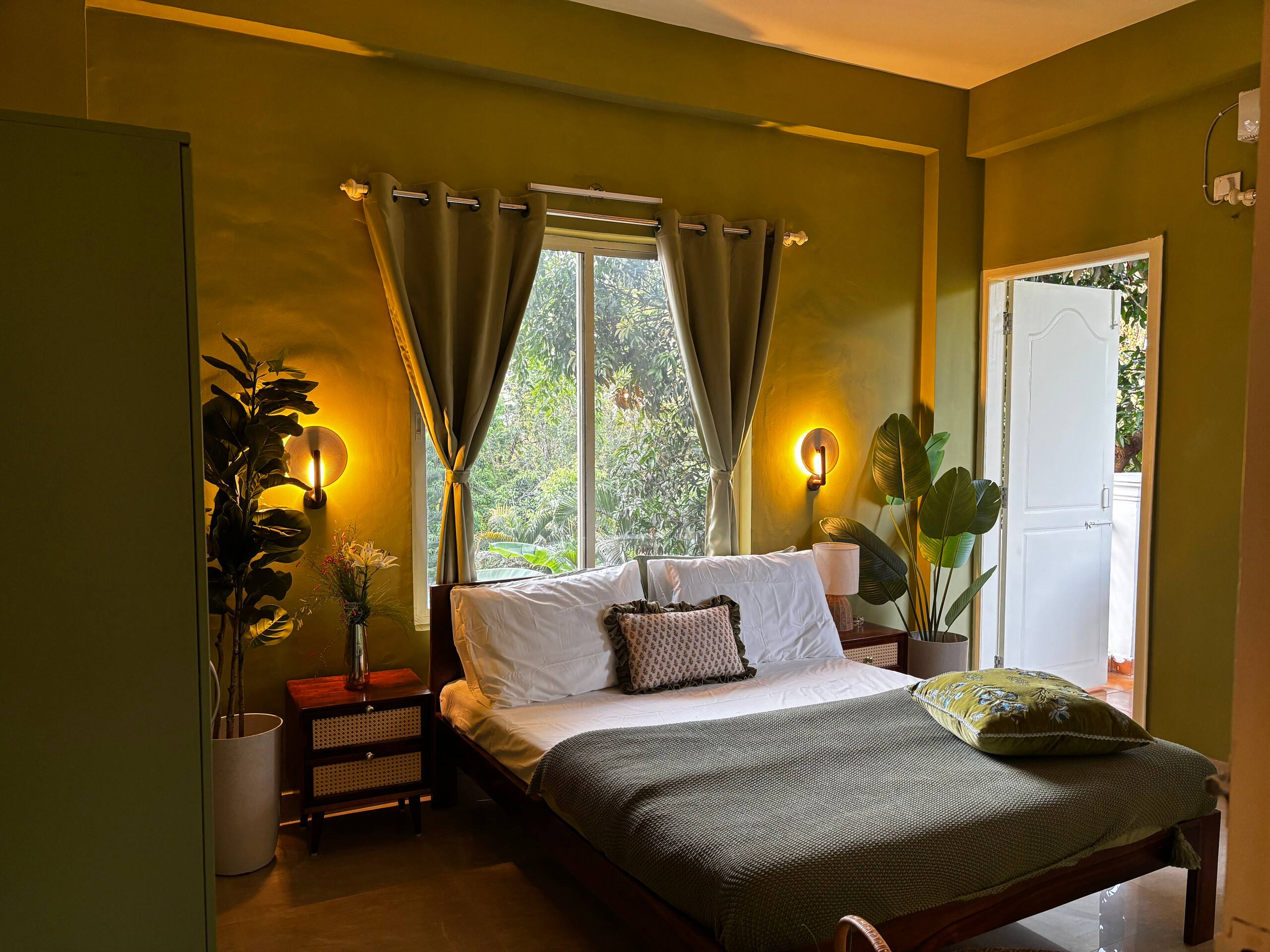 The Sage House | 5 mins to Beach 36
