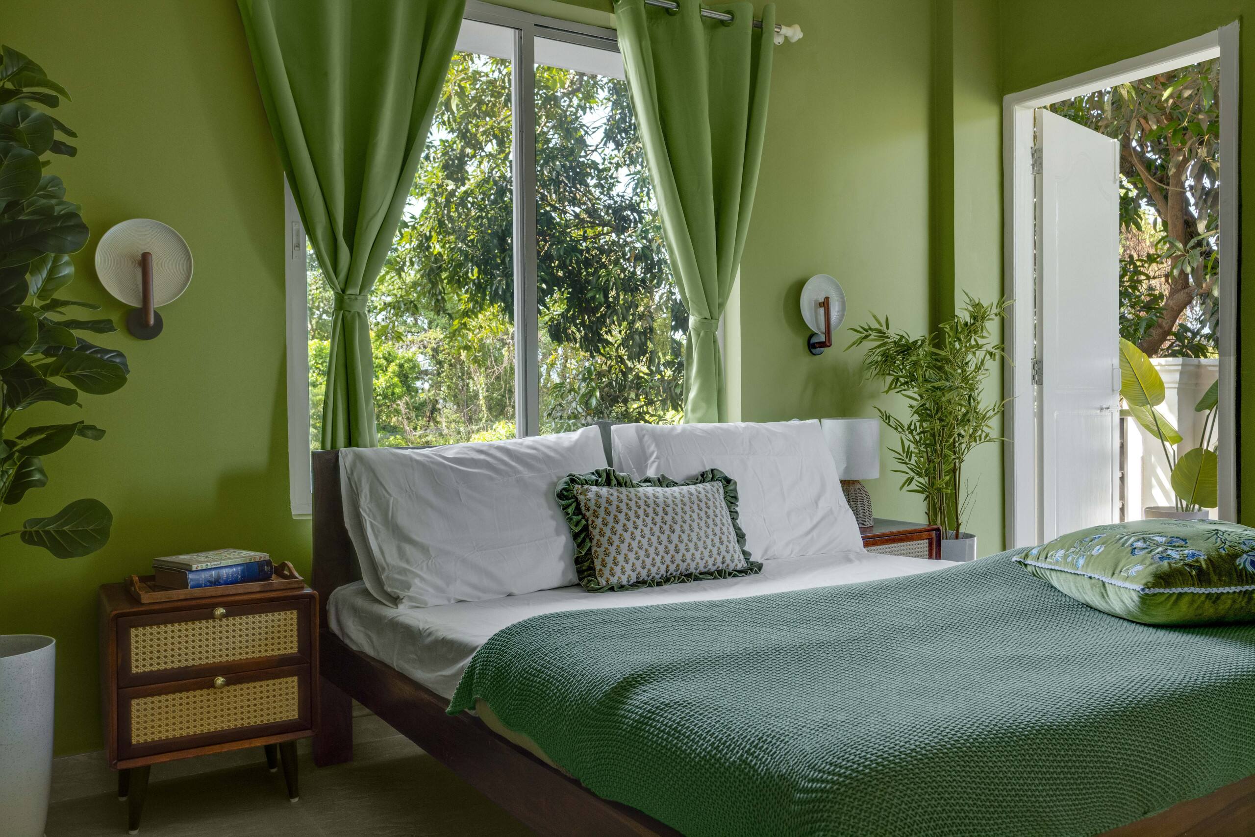 The Sage House | 5 mins to Beach 31