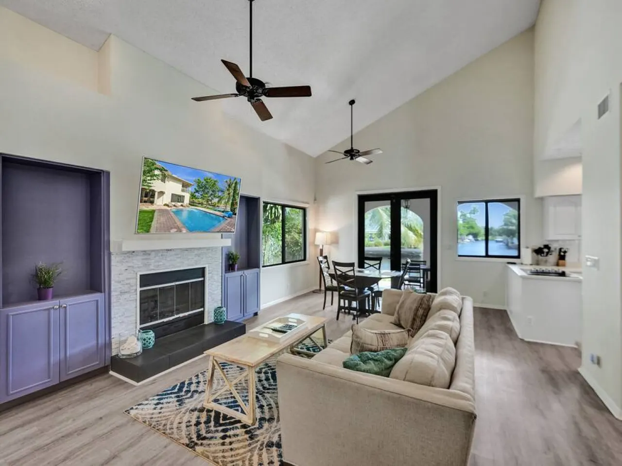 Waterfront Heated Saltwater Pool & Kayaks 12