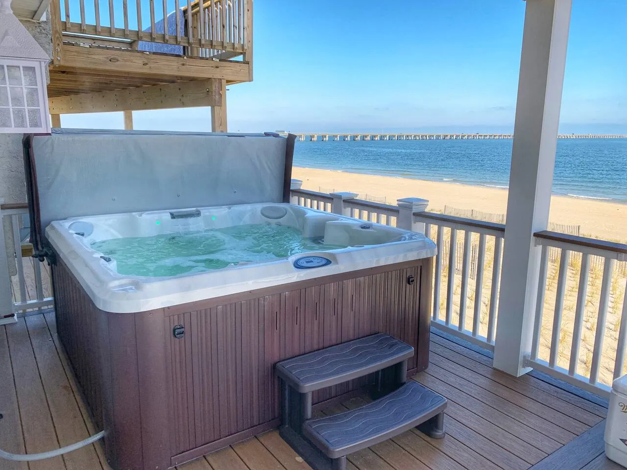 Oceanfront Beach House Hot Tub + Bay Views 10