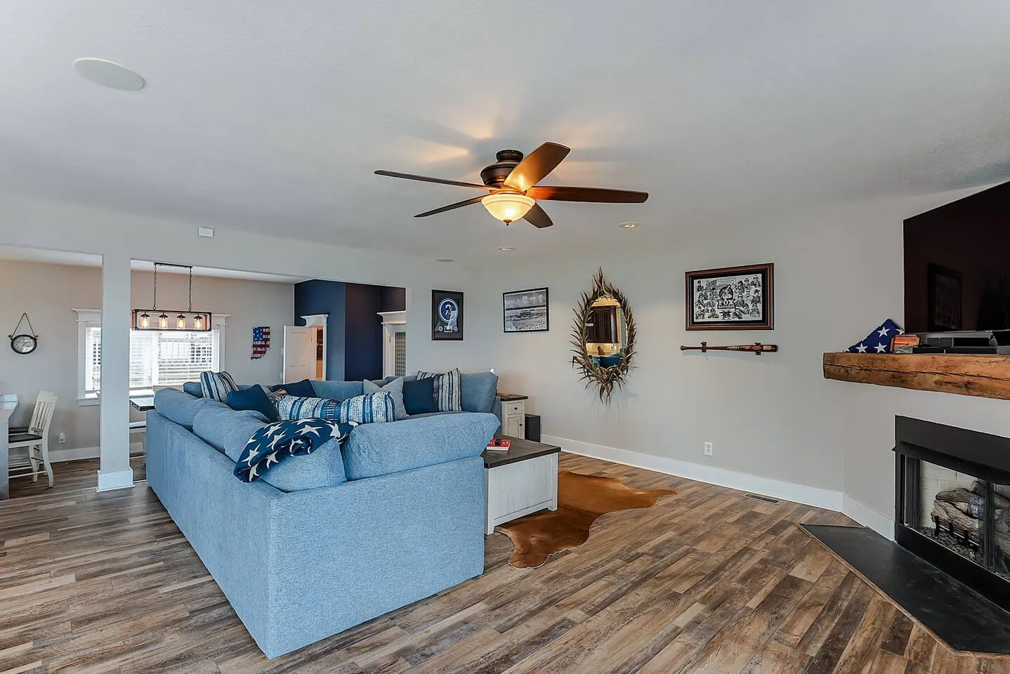 Oceanfront Beach House Hot Tub + Bay Views 13