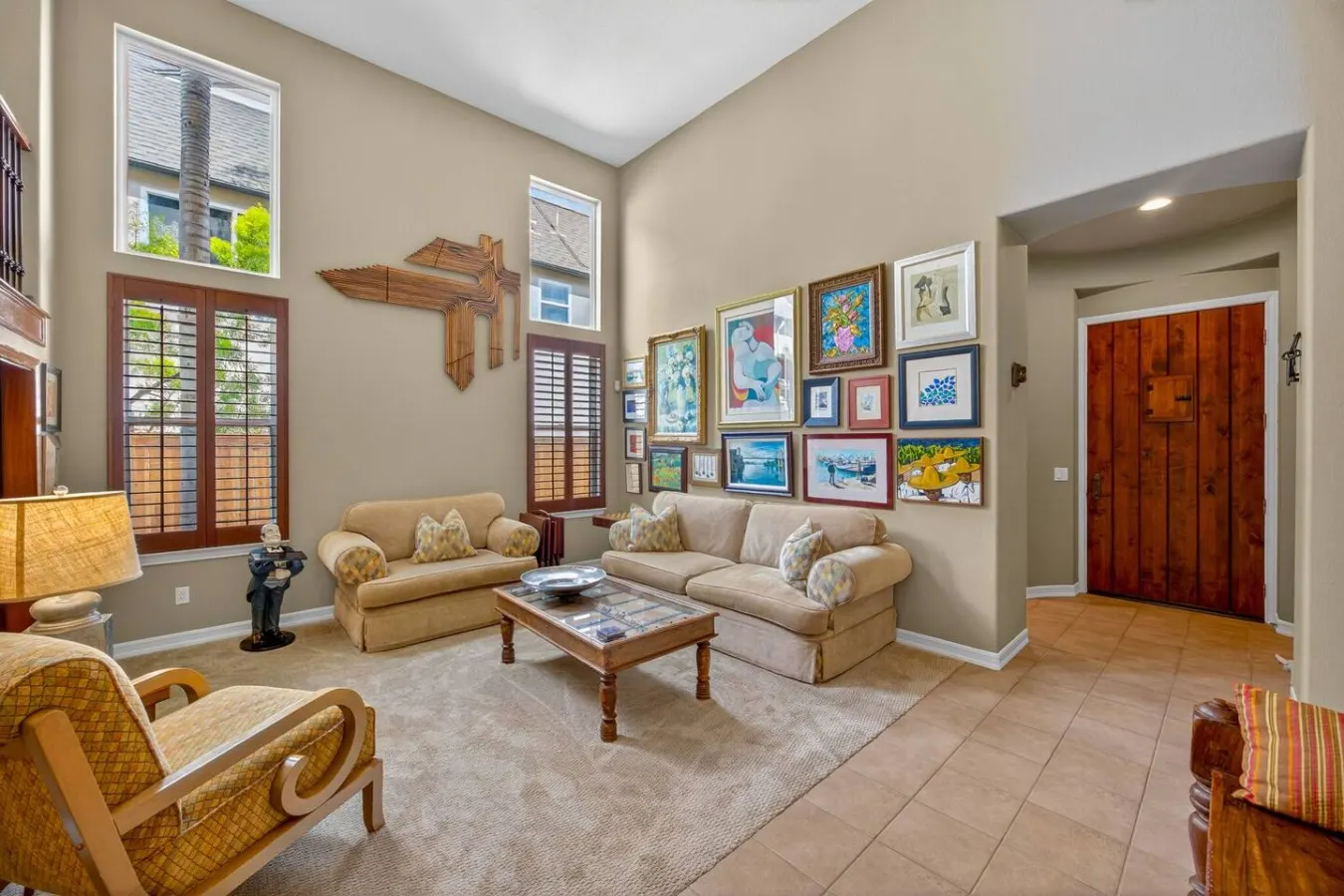 4 Bedroom Luxury in Del Mar Heights 11