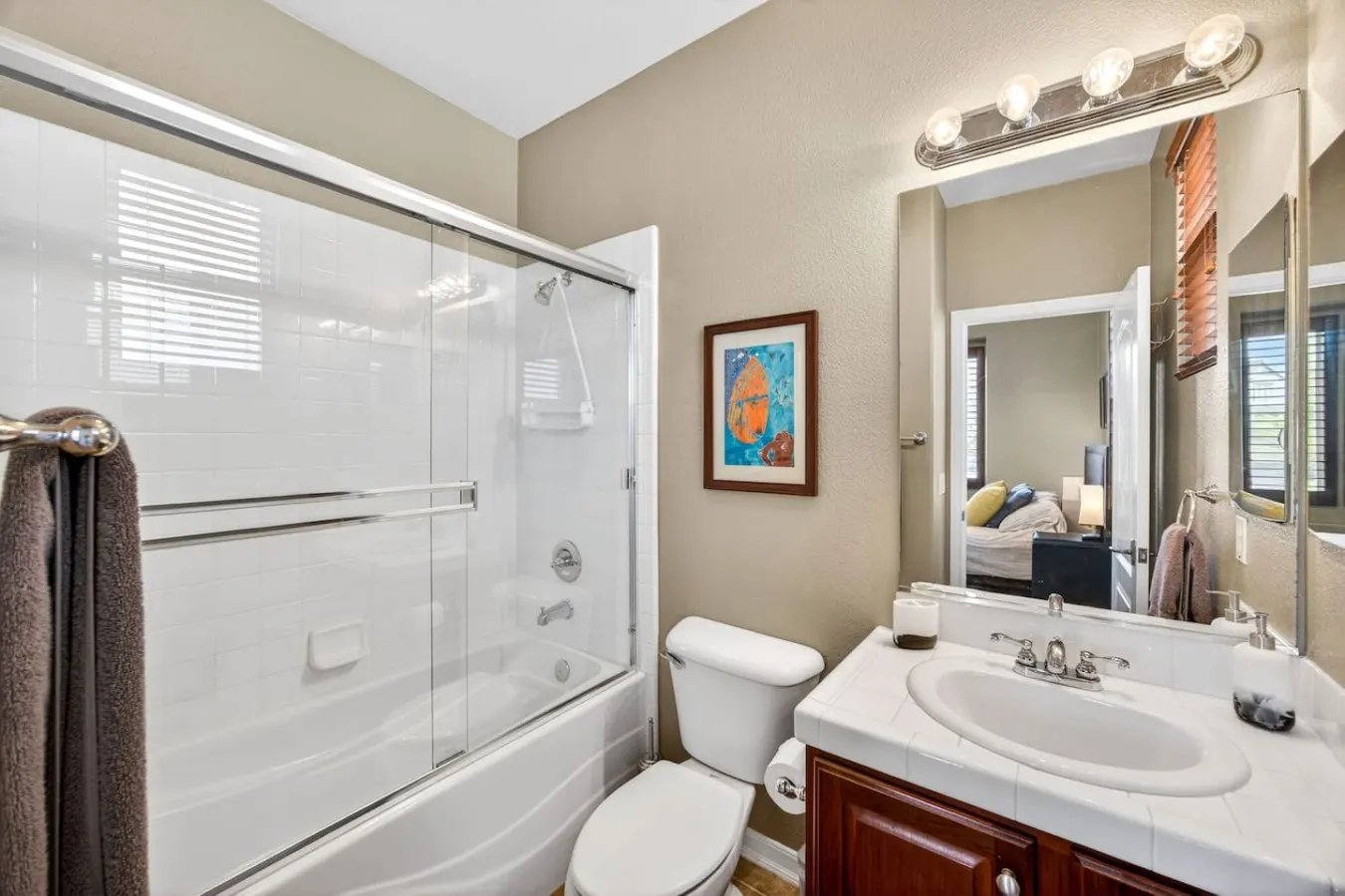 4 Bedroom Luxury in Del Mar Heights 14