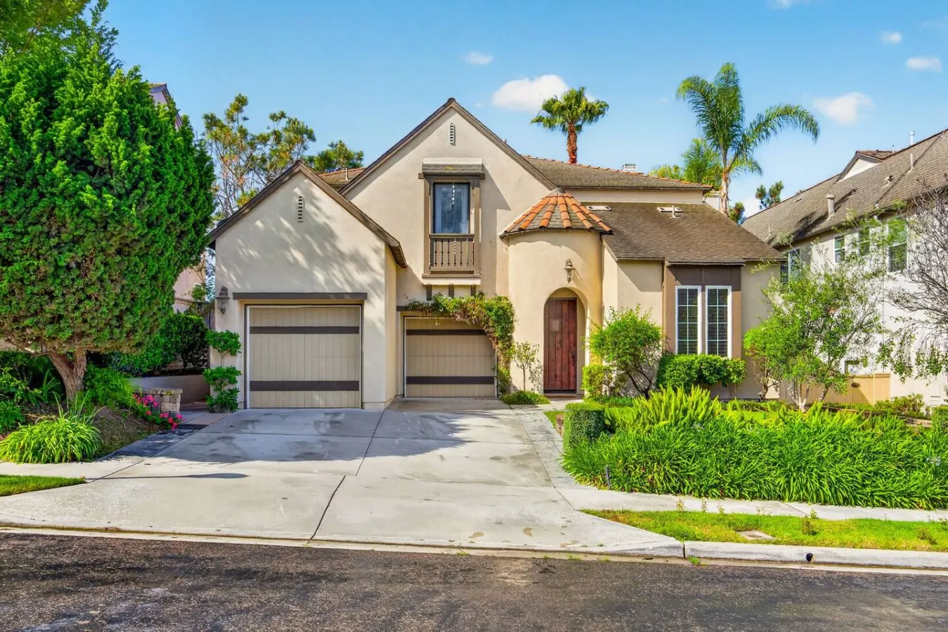 4 Bedroom Luxury in Del Mar Heights 8