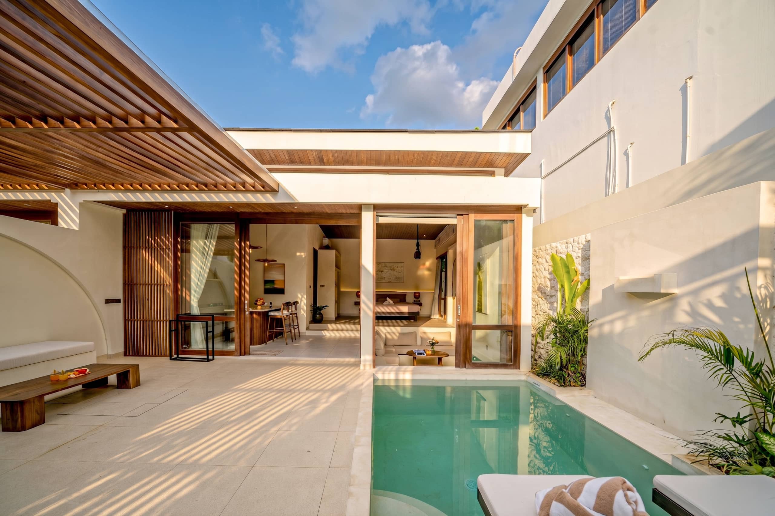Private Pool Villa w/ Projector Near Thomas Beach