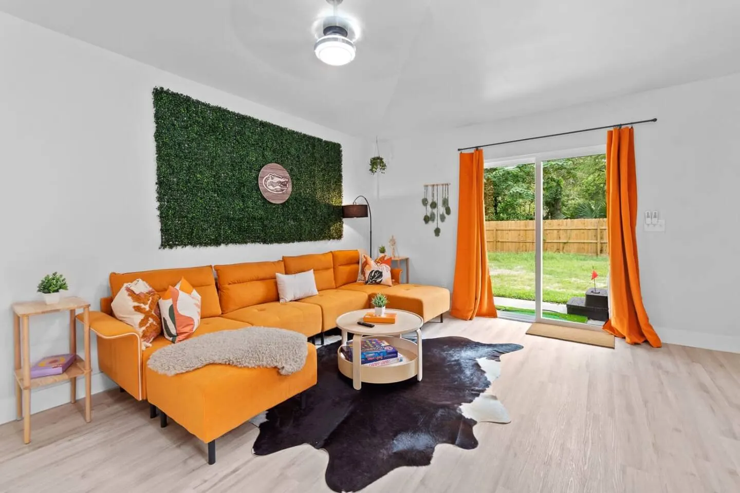 *Near UF Stadium* - Sleeps 12 Arcade + Mini Golf 2