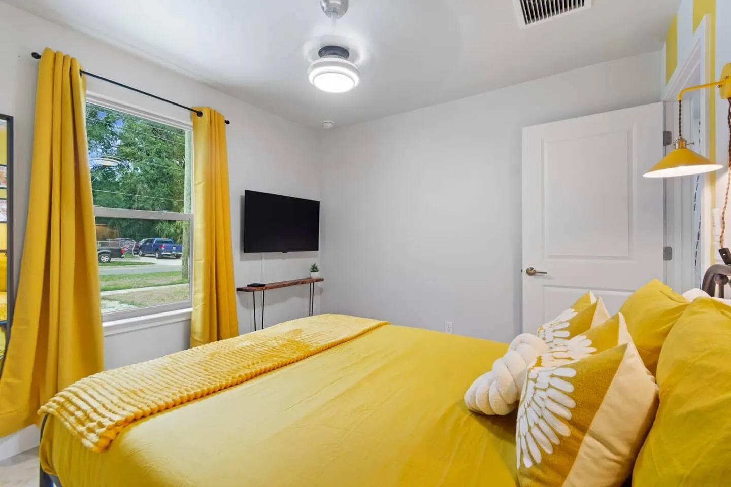 *Near UF Stadium* - Sleeps 12 Arcade + Mini Golf 9