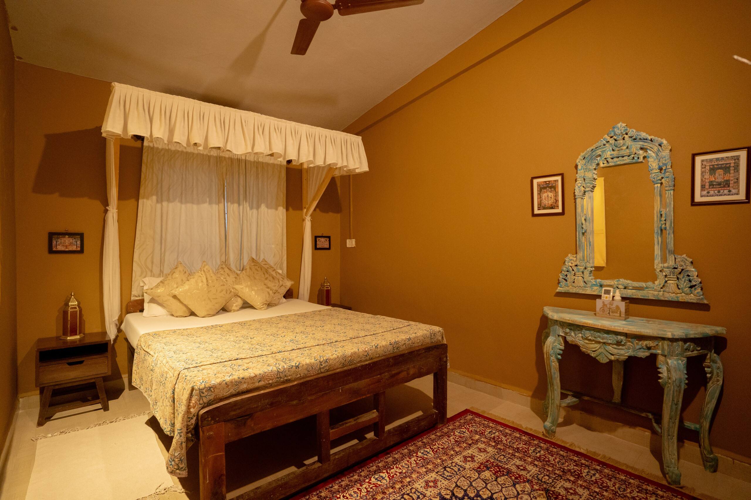 Heritage Heaven : 1BHK with Royal Vibes & Balcony 32