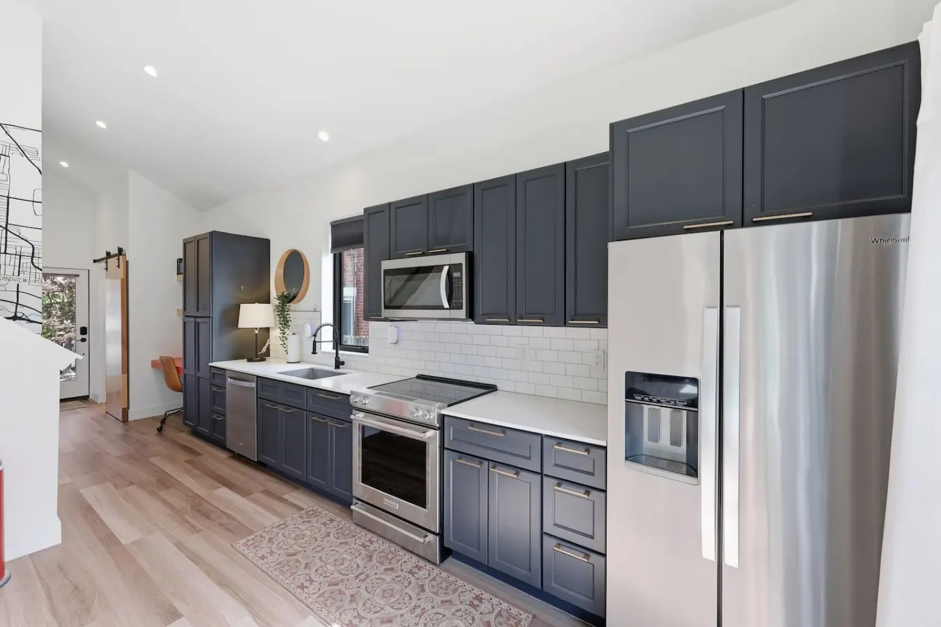 Modern & Bright 1-Bedroom Near Short North 9