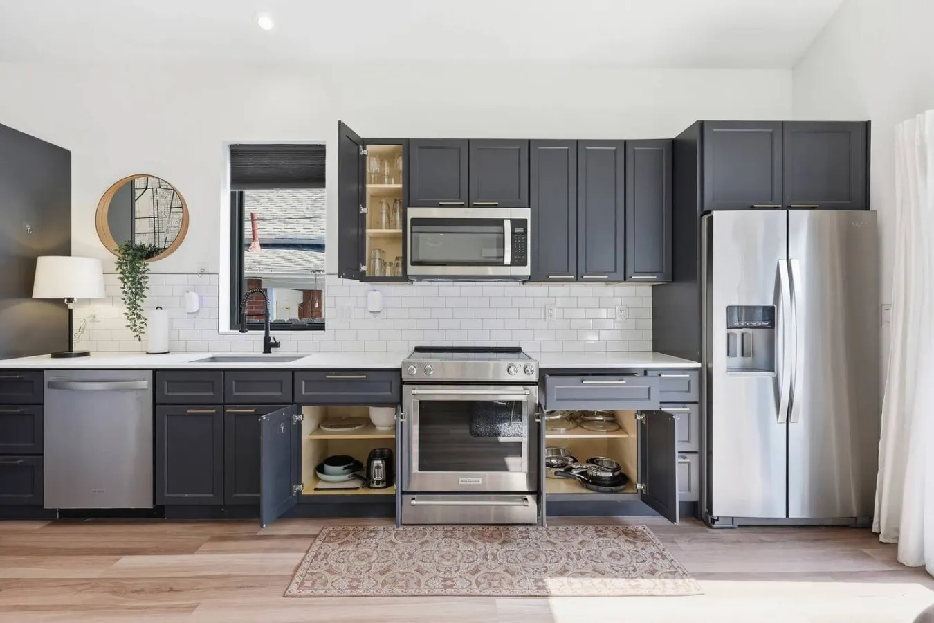 Modern & Bright 1-Bedroom| Near Short North — photo 3