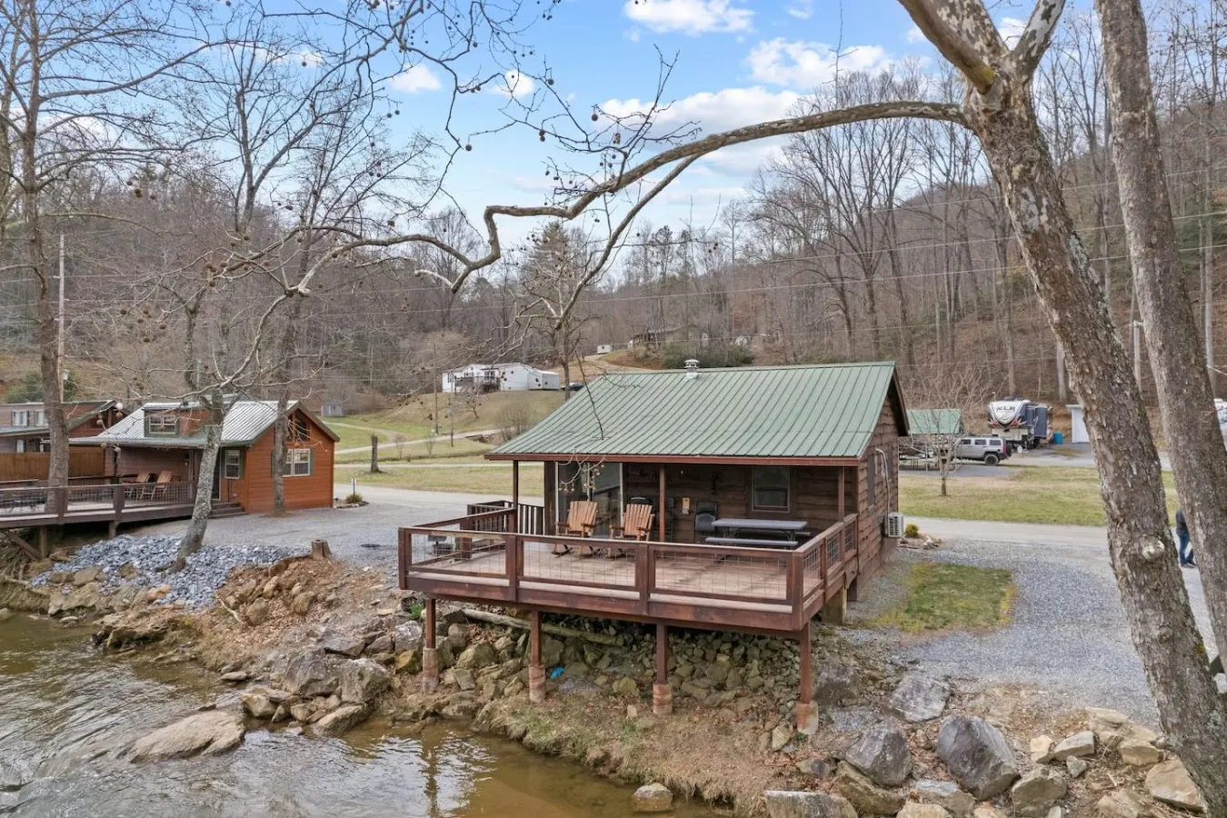 Riverfront Cabin Mtn Views, Fishing & Rafting 14