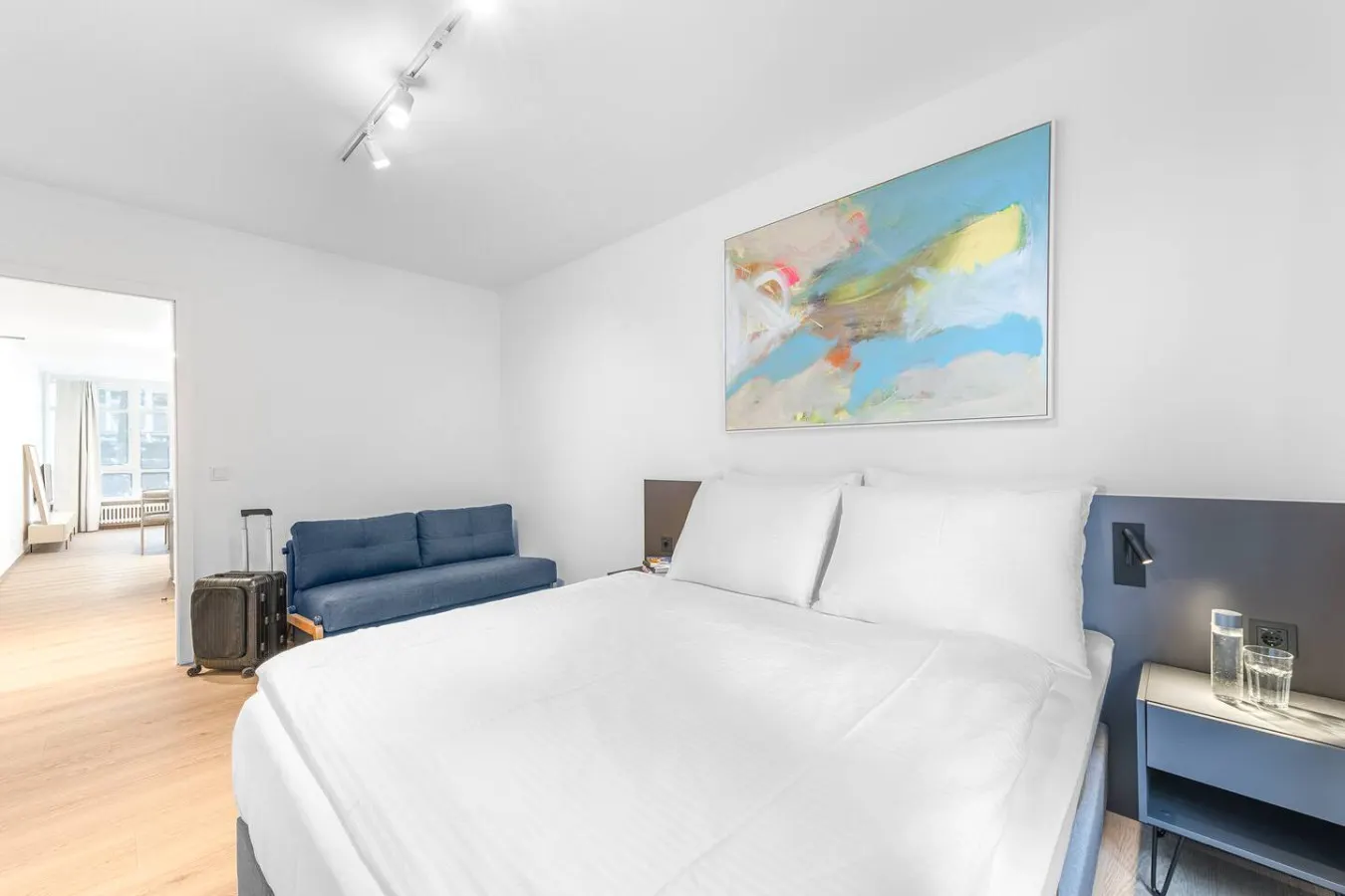 One-Bedroom Apartment in Wilmersdorf 8
