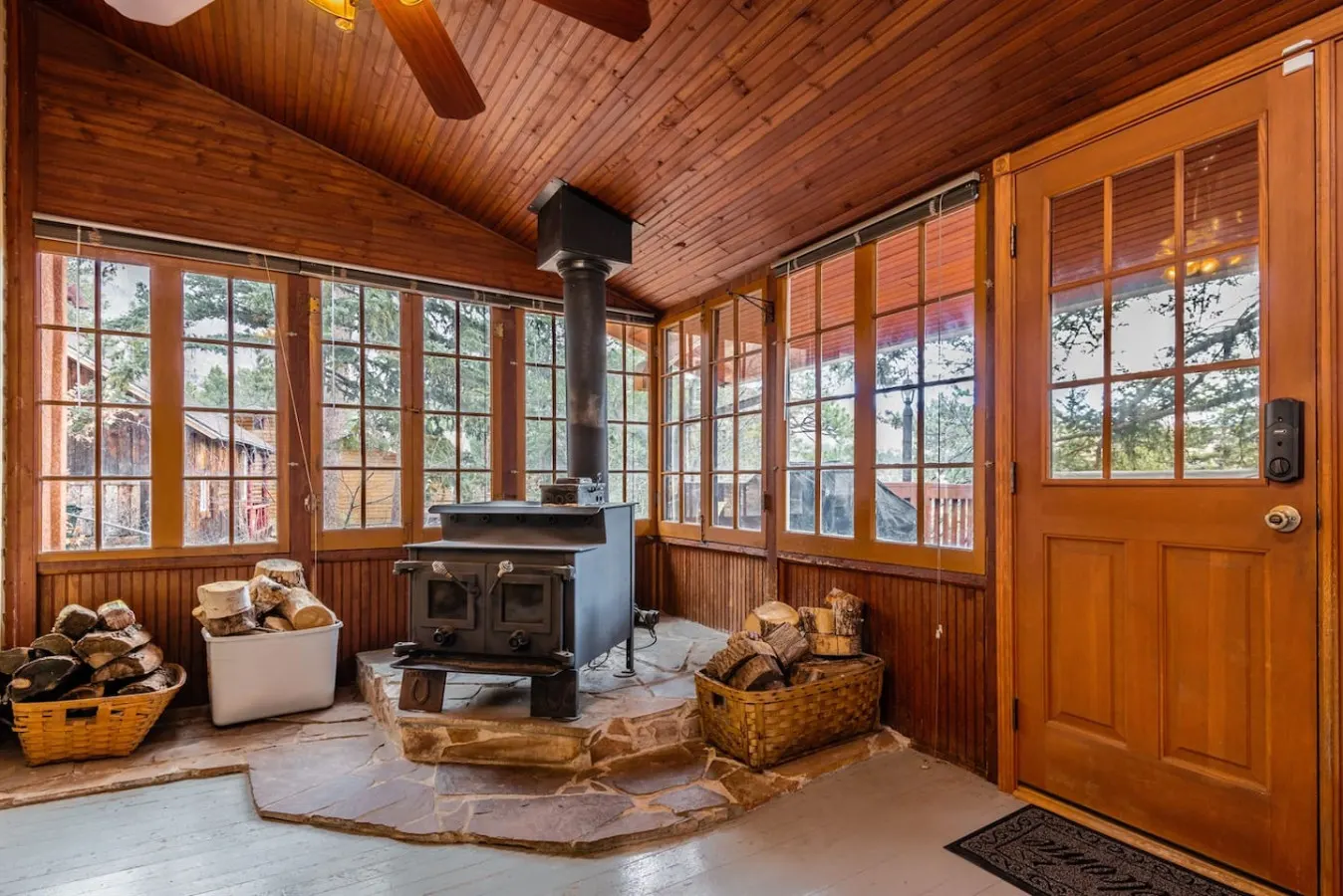Mountain Escape at Martindale Manor Hot Tub & Game Room 11