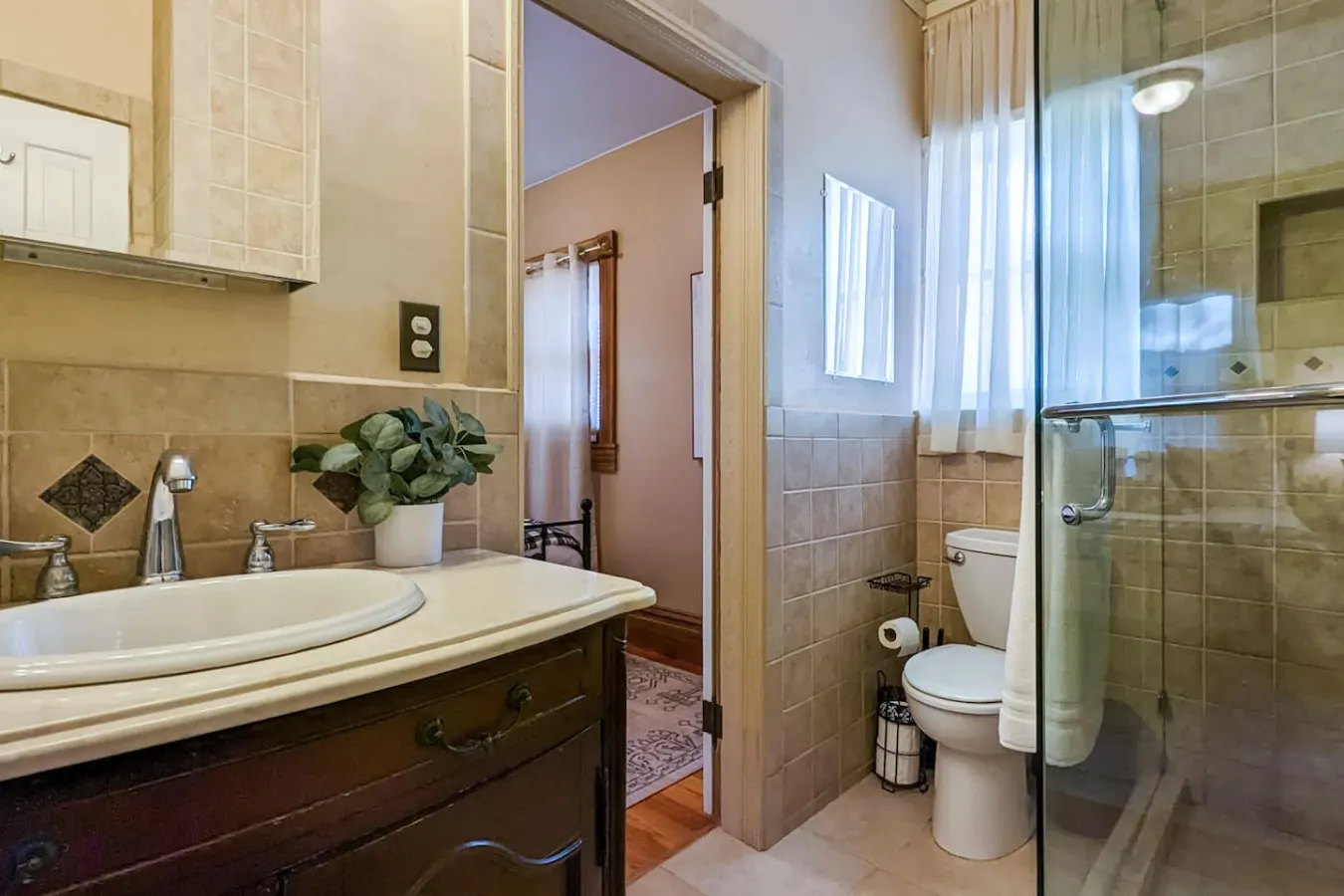 Mountain Escape at Martindale Manor Hot Tub & Game Room 20