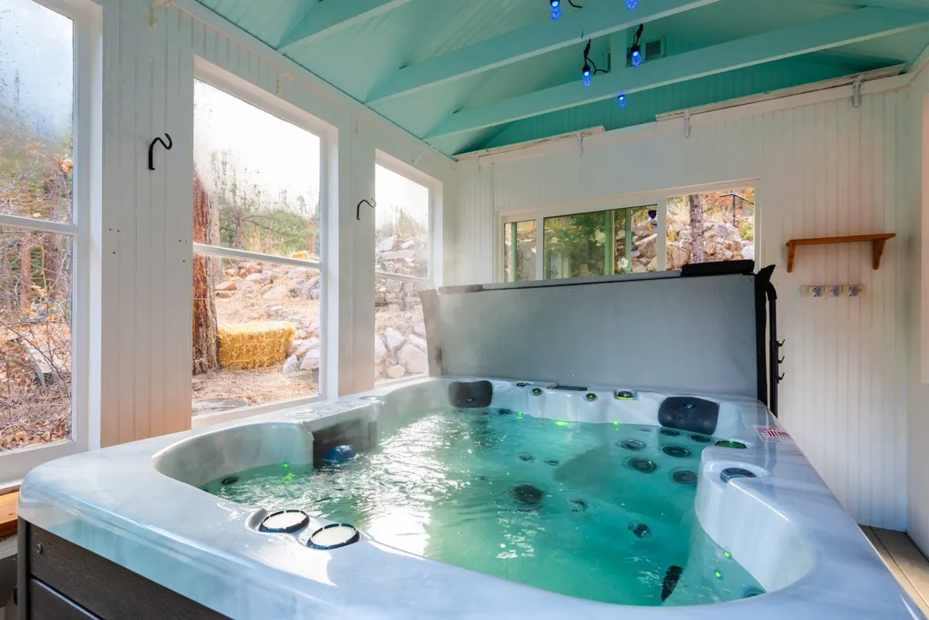 Mountain Escape at Martindale Manor Hot Tub & Game Room 6