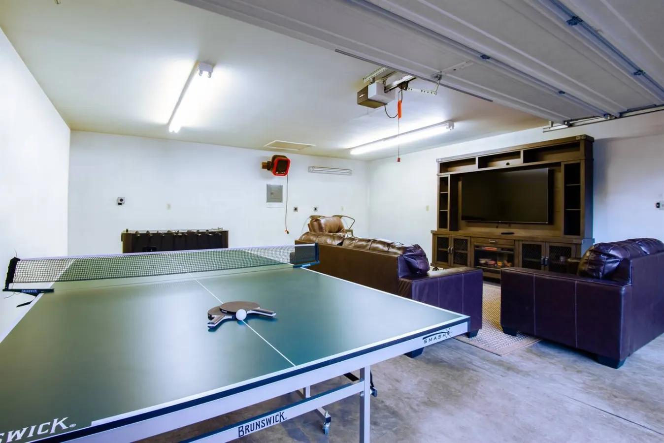 Mountain Escape at Martindale Manor Hot Tub & Game Room 7