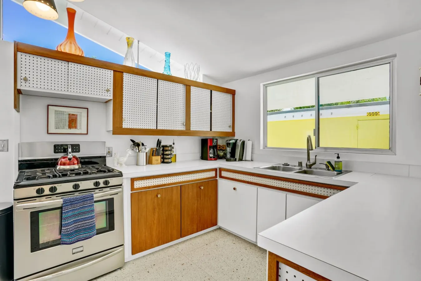 Twin Palms: Palm Springs, CA 12