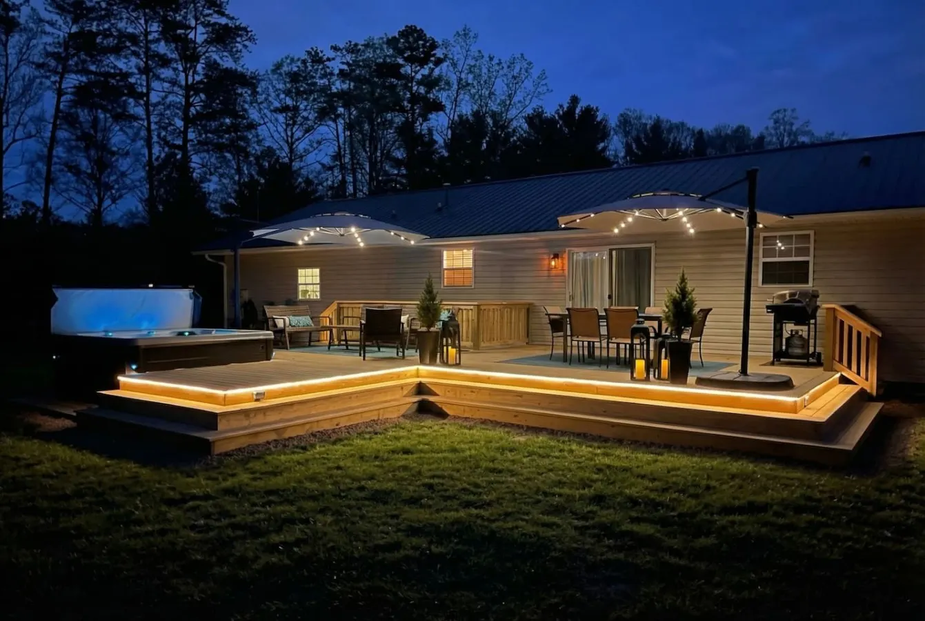 Mtn Views, Pickleball Court, Hot Tub & Fire Pit