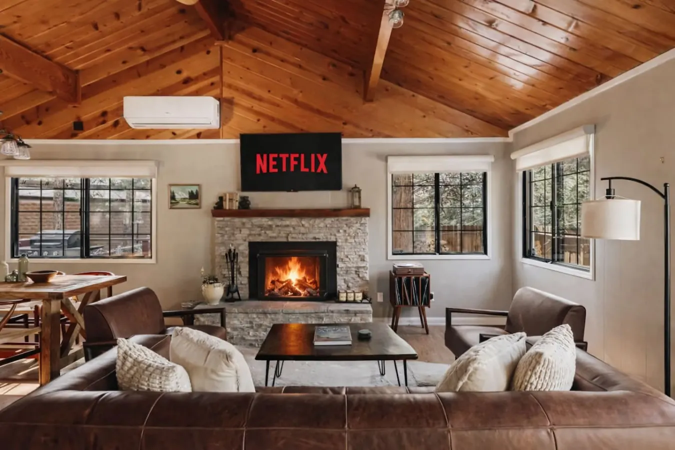 Modern Retreat | Spa, EV, Mountain Snow Views & BBQ — photo 2