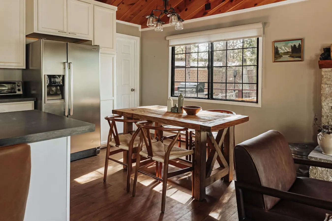 Modern Retreat Spa, EV, Mountain Snow Views & BBQ 7