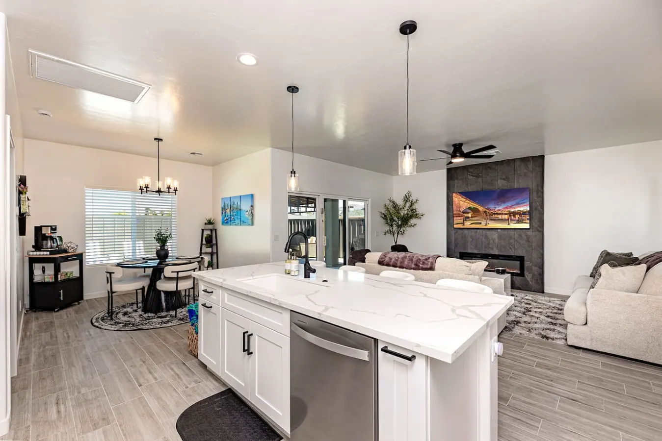 Havasu Breakwater - Pool, Spa, Fire Pit 9