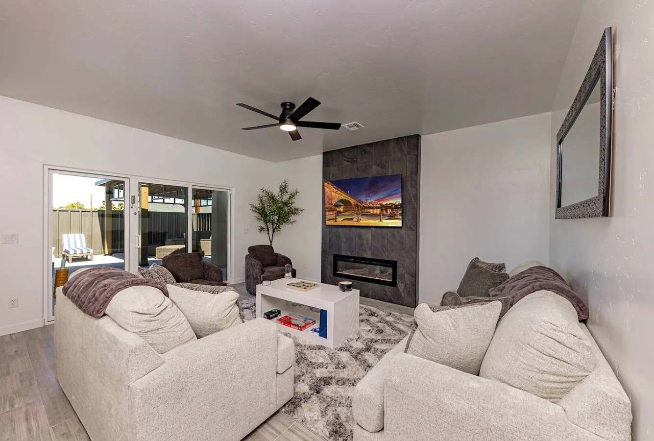 Havasu Breakwater - Pool, Spa, Fire Pit — photo 4