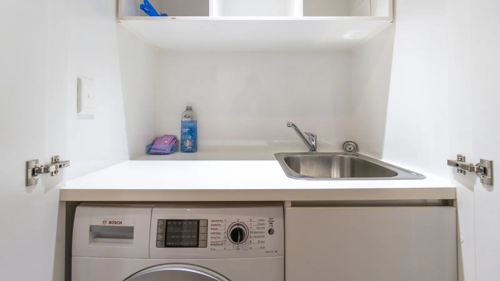 North Ryde 2BR + Study Metro, Parking, Pool 12