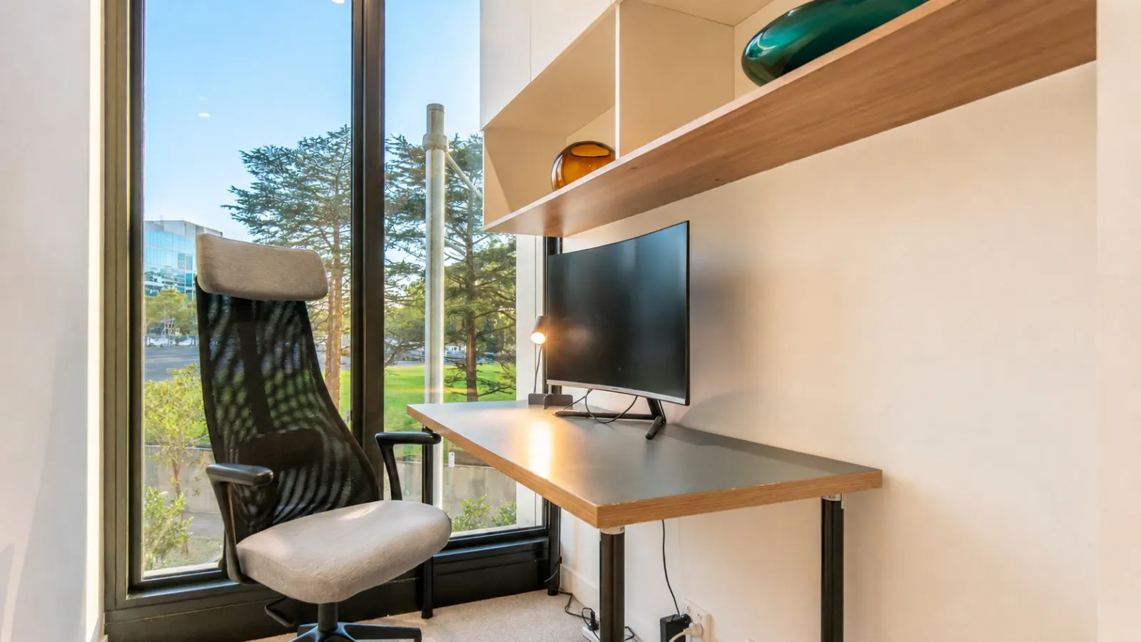 North Ryde 2BR + Study Metro, Parking, Pool 13