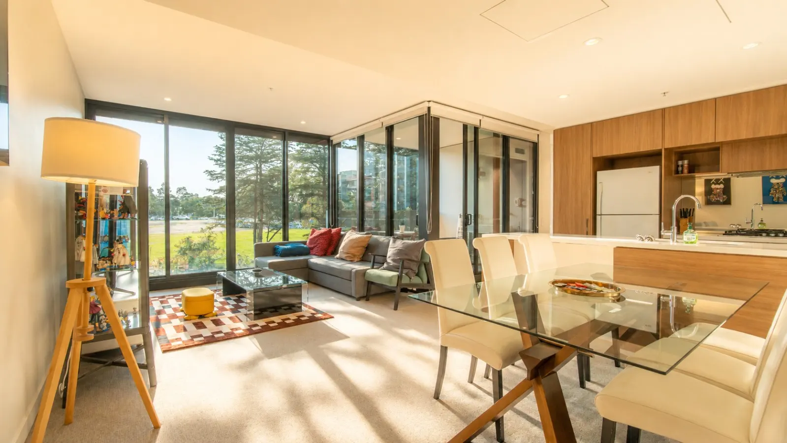 North Ryde 2BR + Study | Metro, Parking, Pool — photo 3