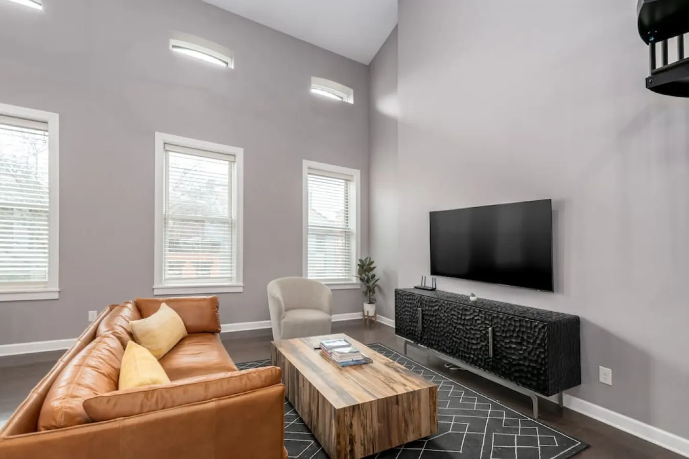 Soaring 2-Bedroom Parkside Loft Walkable to it All 9