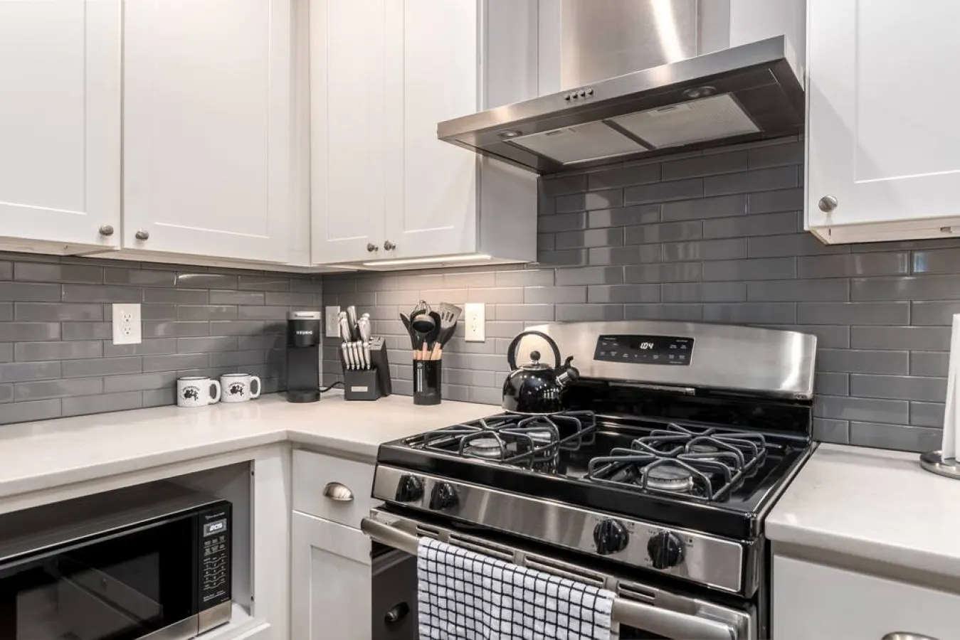 Soaring 2-Bedroom Parkside Loft Walkable to it All 12