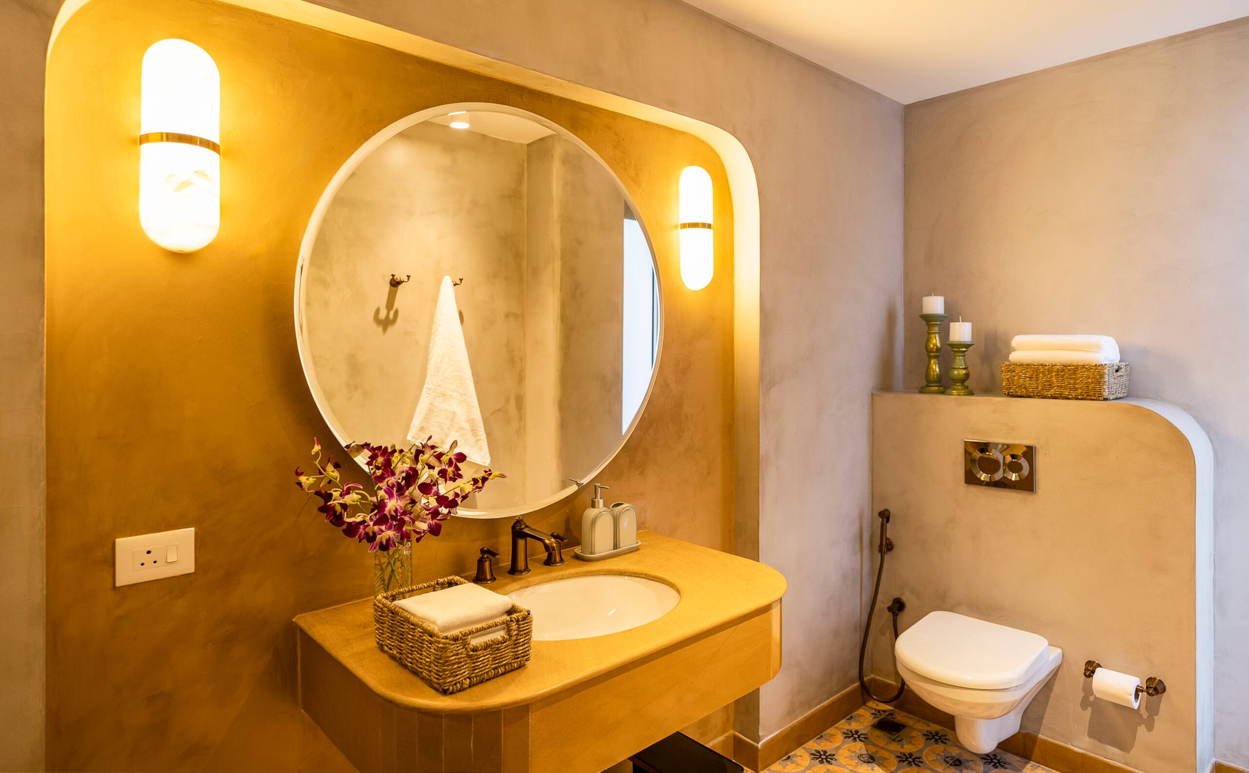 ElVolar Peaceful 2BHK Apartment w/ Balcony 21