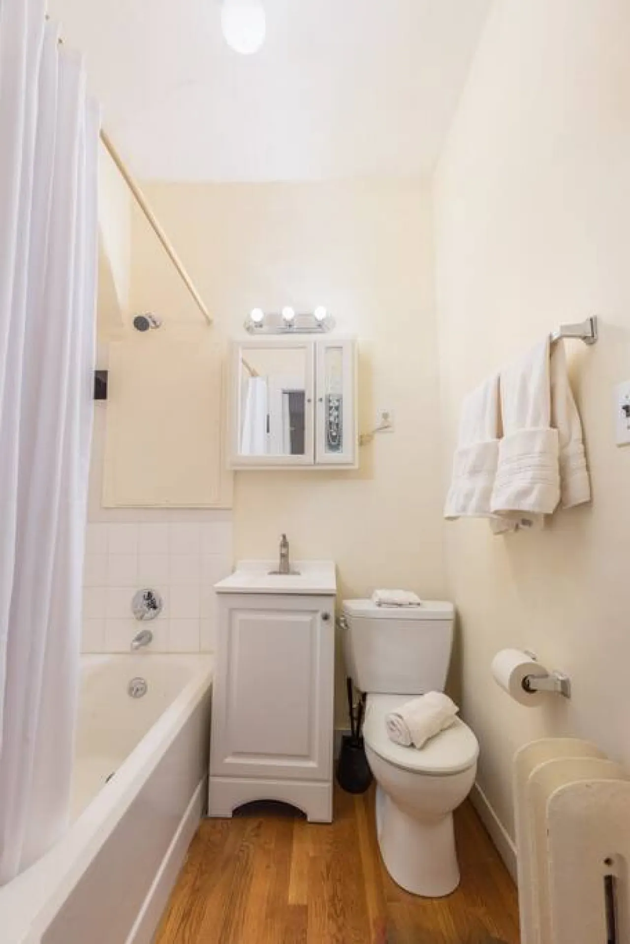 Stunning Back Bay | 1Br / 1Bth — photo 5