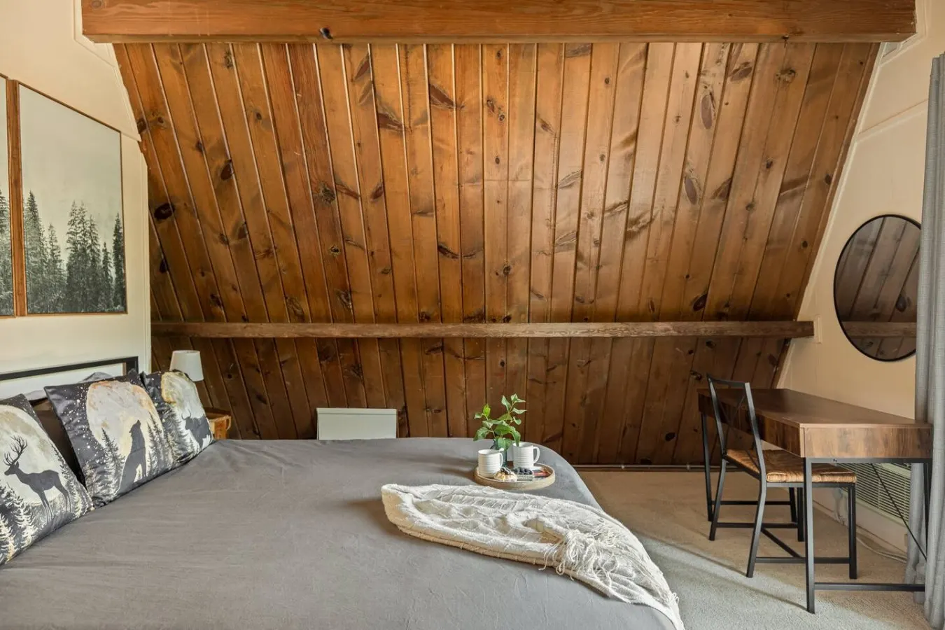 Solheim Lodge Hot Tub, Fire Pit, EV Charger, Pets 20