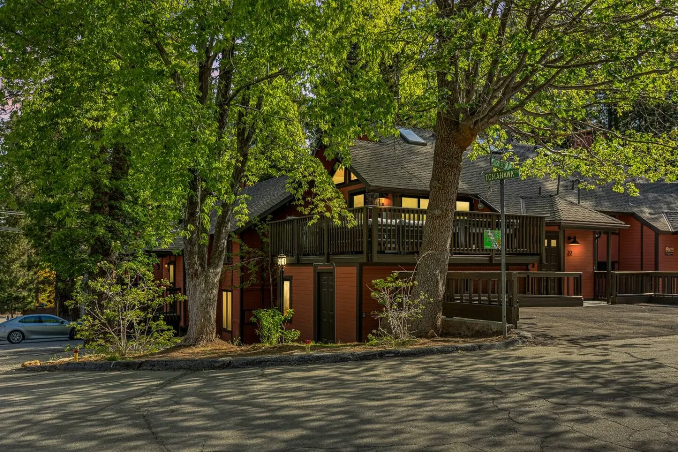 Slope & Cedar House | Hot tub, Steps 2 Snow Summit — photo 5