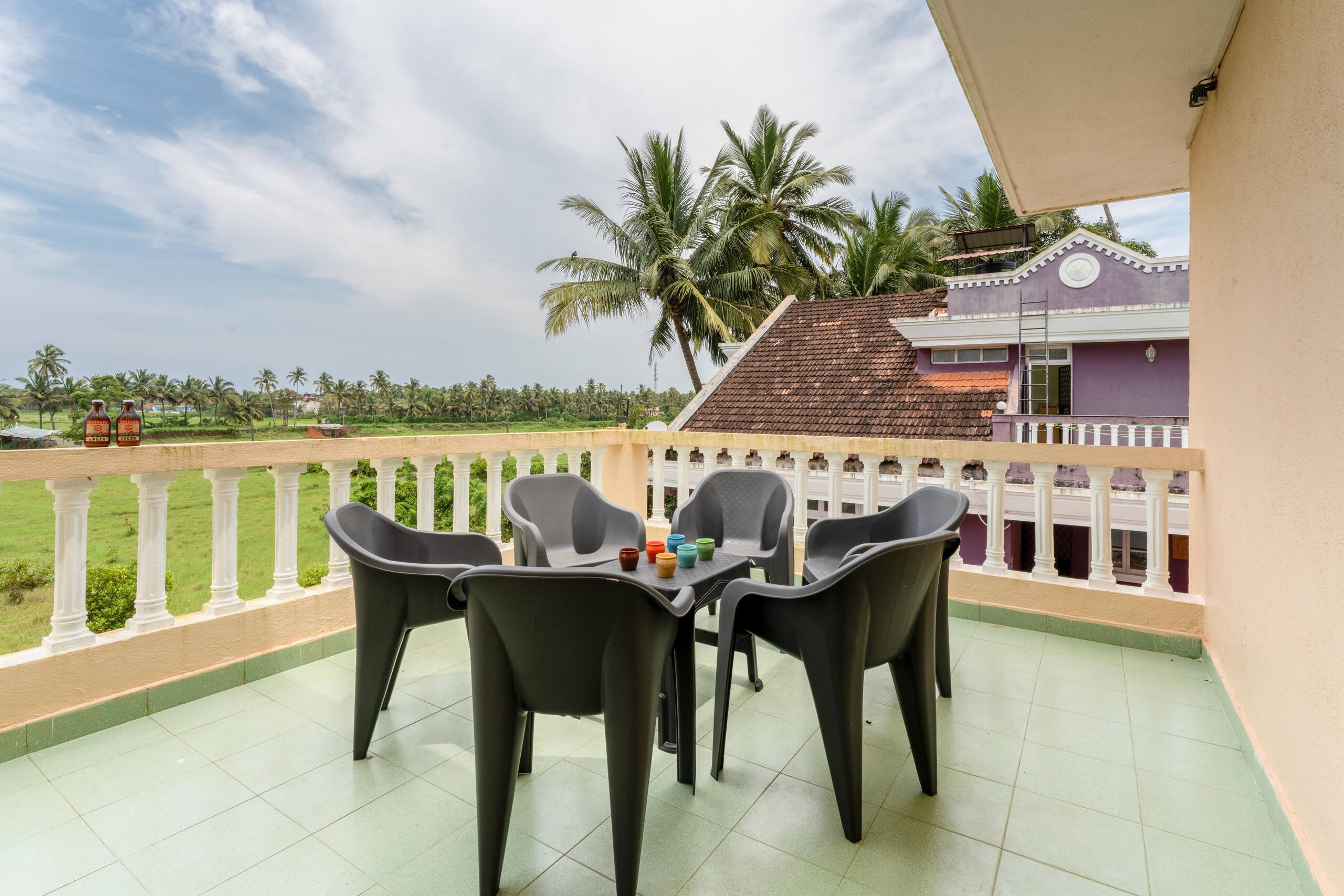 Coastal Vibes - 4 BHK | Field View | 1 km to beach 7