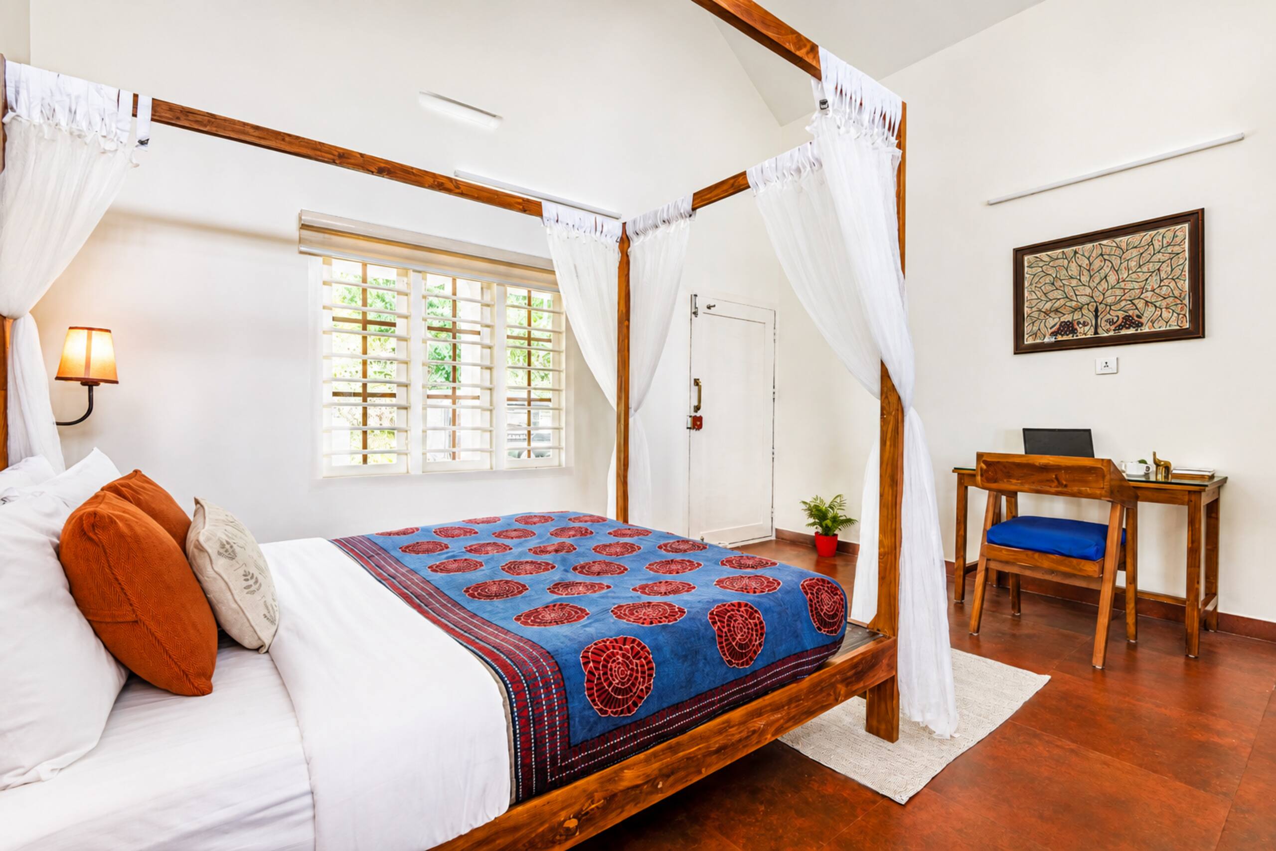 Titha 3BR Villa w/ Valley View Munnar By Homeyhuts 18