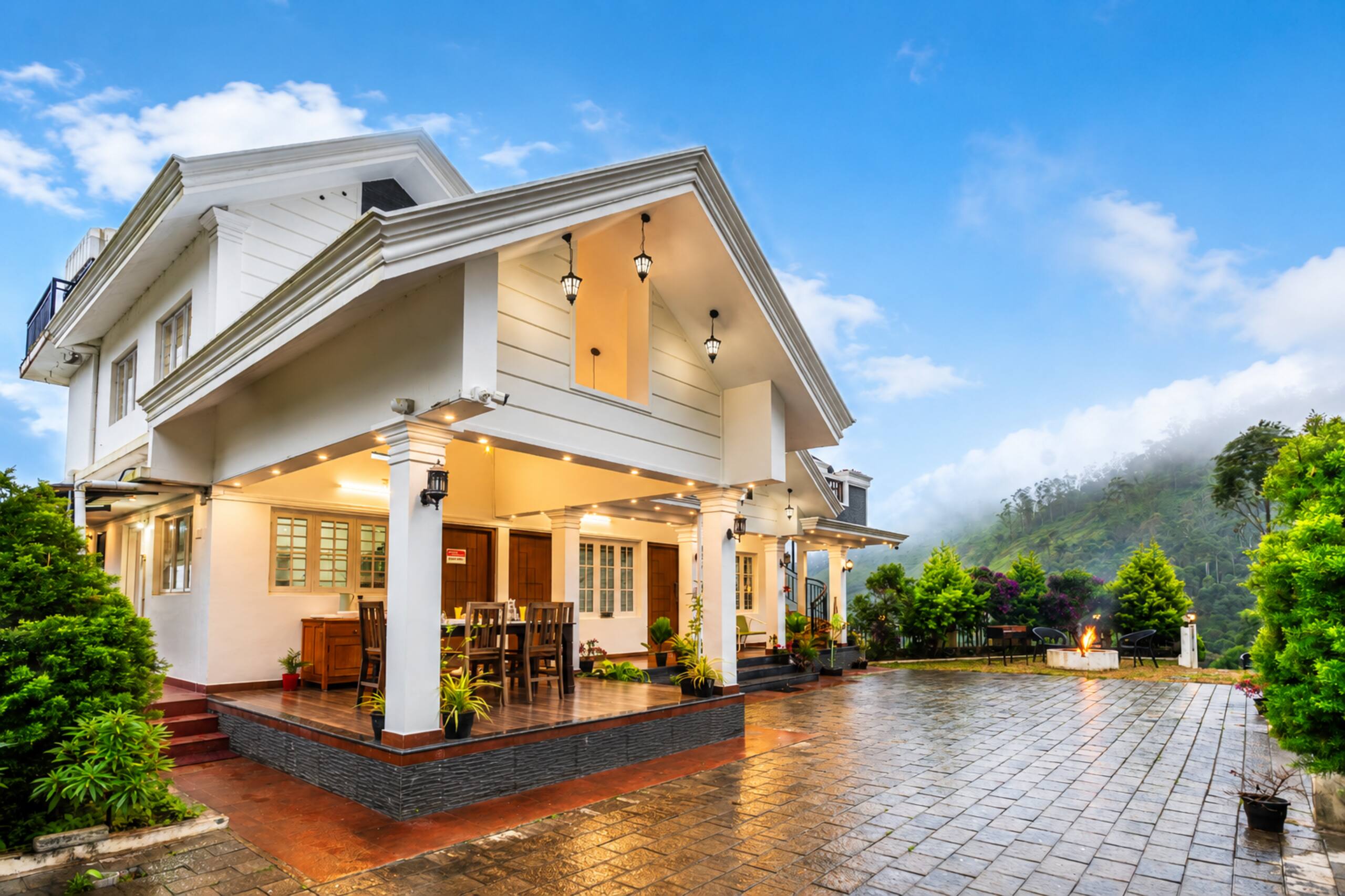 Titha 3BR Villa w/ Valley View Munnar By Homeyhuts 35