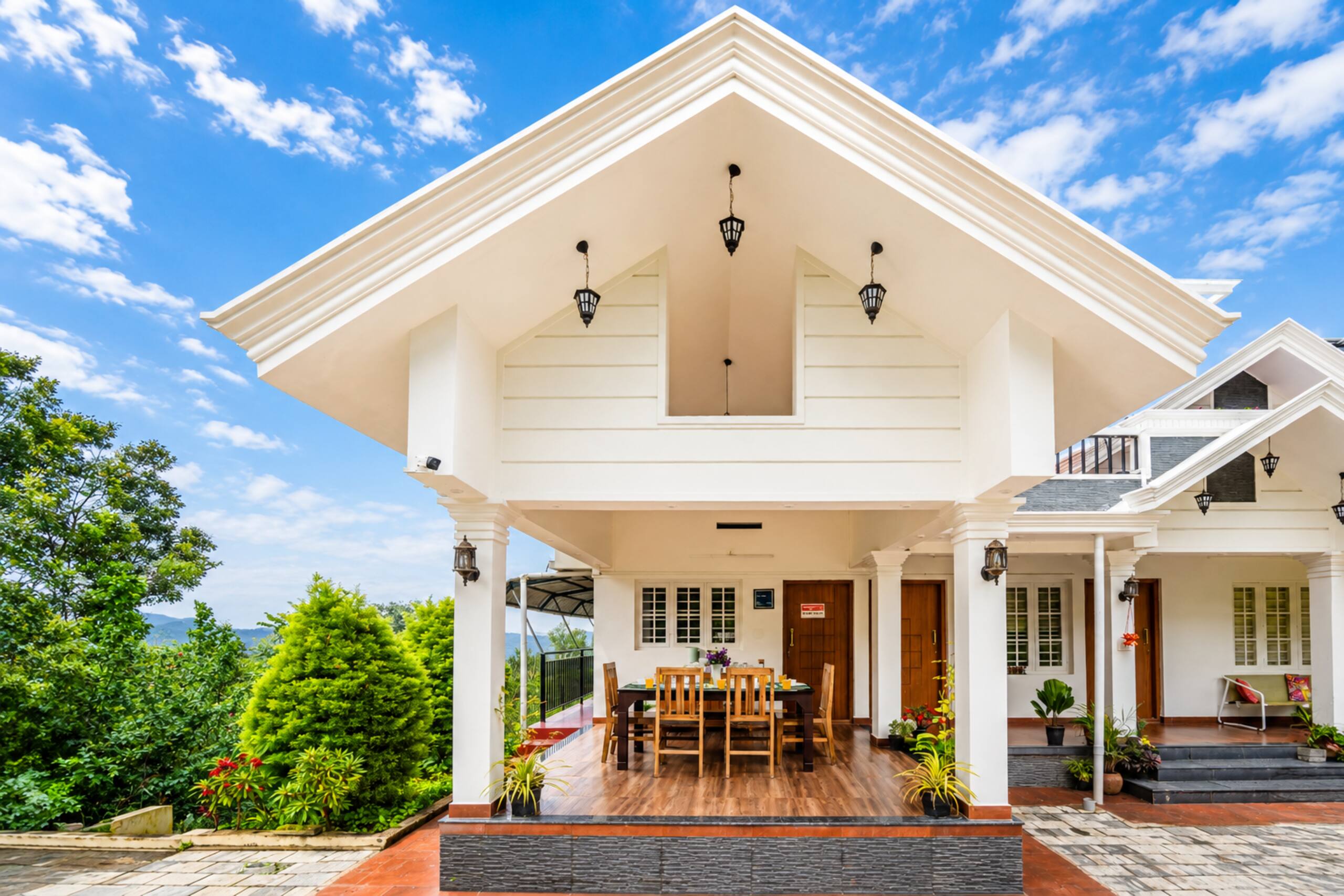 Titha 3BR Villa w/ Valley View Munnar By Homeyhuts 31