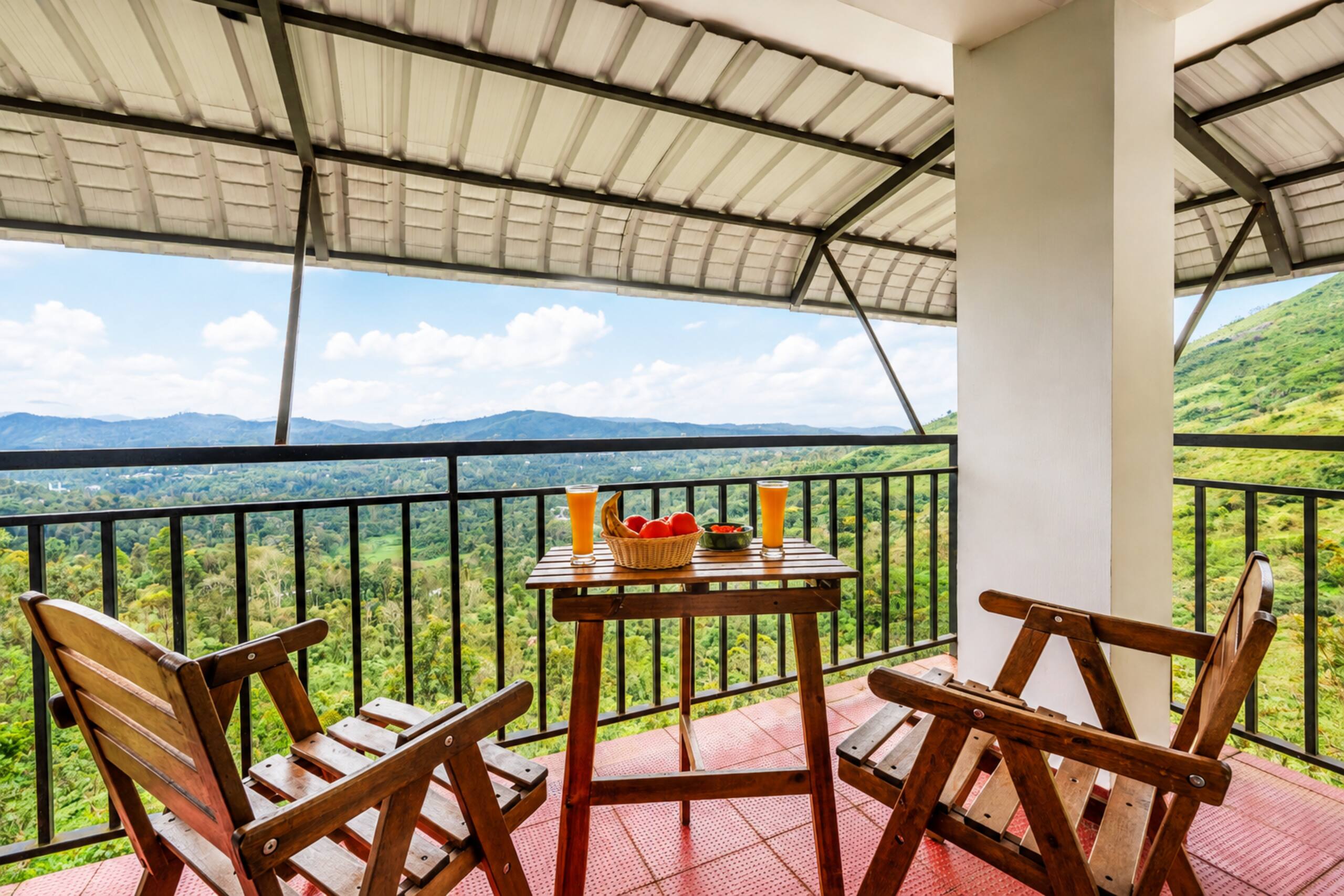 Titha 3BR Villa w/ Valley View Munnar By Homeyhuts 13