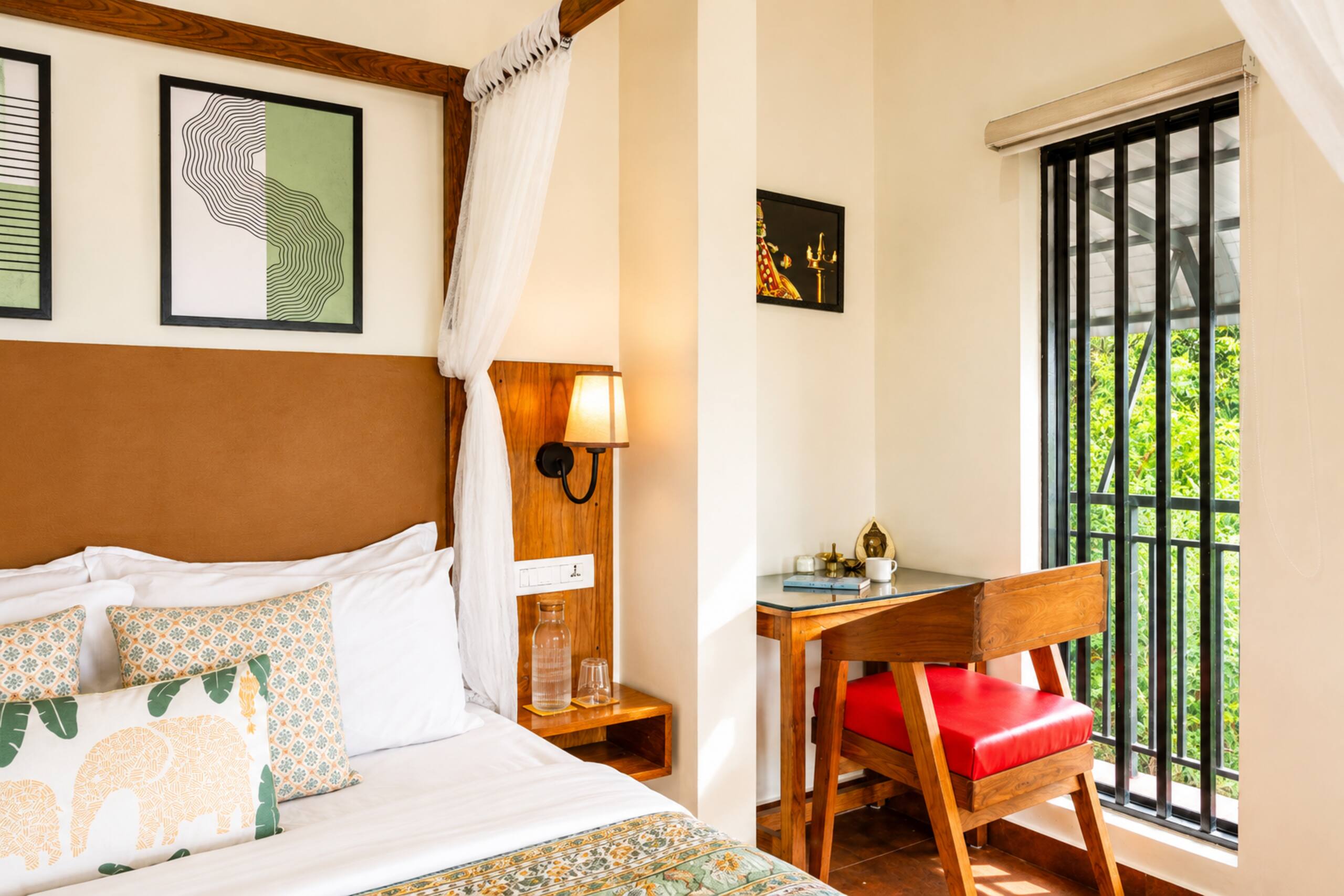 Titha 3BR Villa w/ Valley View Munnar By Homeyhuts 11