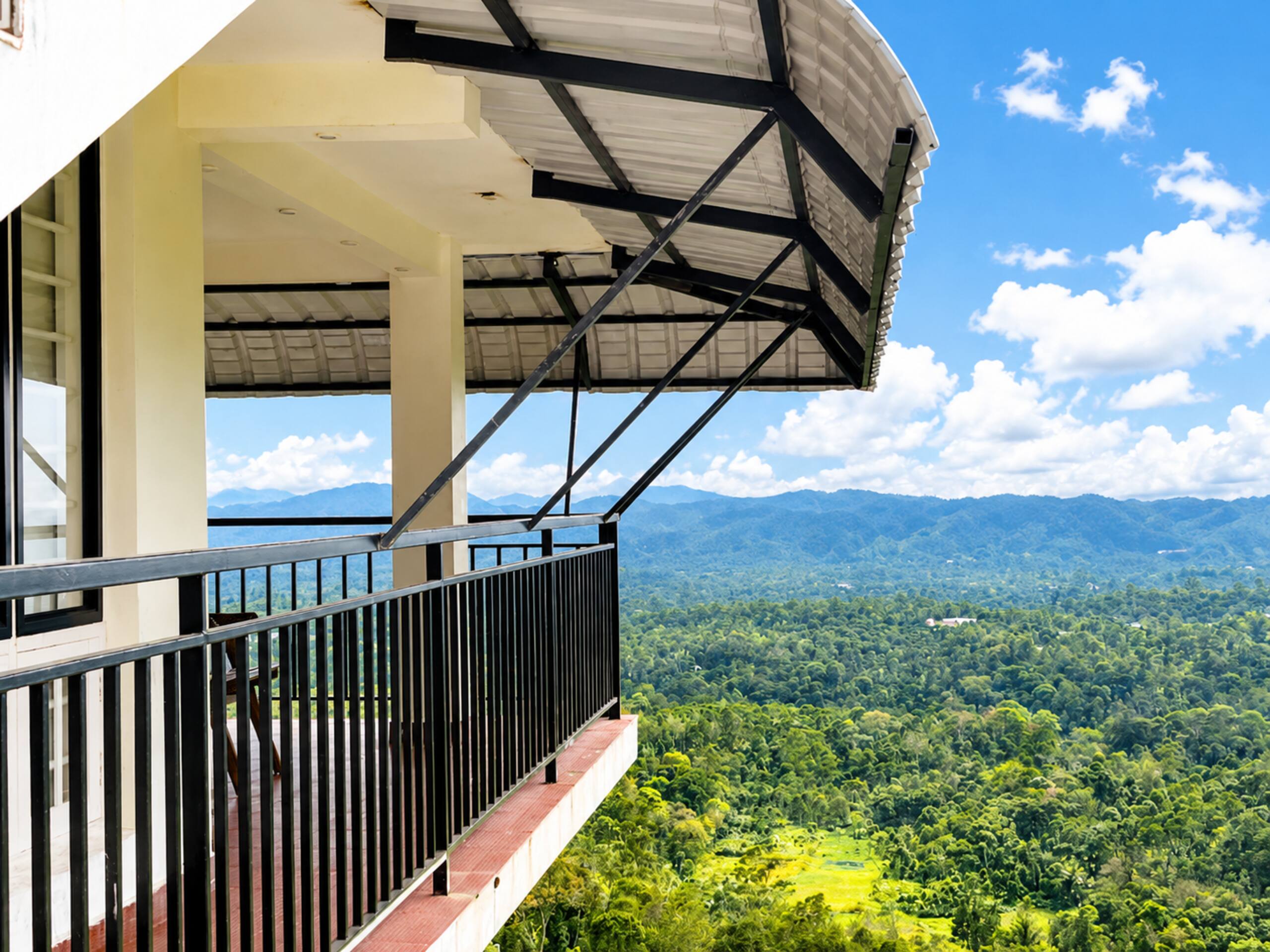 Titha 3BR Villa w/ Valley View Munnar By Homeyhuts 19