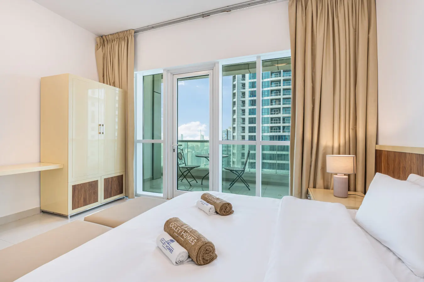 Elegant Home on 64th Floor w/ Stunning Palm Views 20