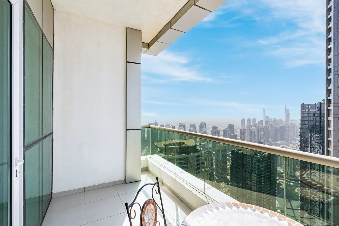 Elegant Home on 64th Floor w/ Stunning Palm Views — photo 4