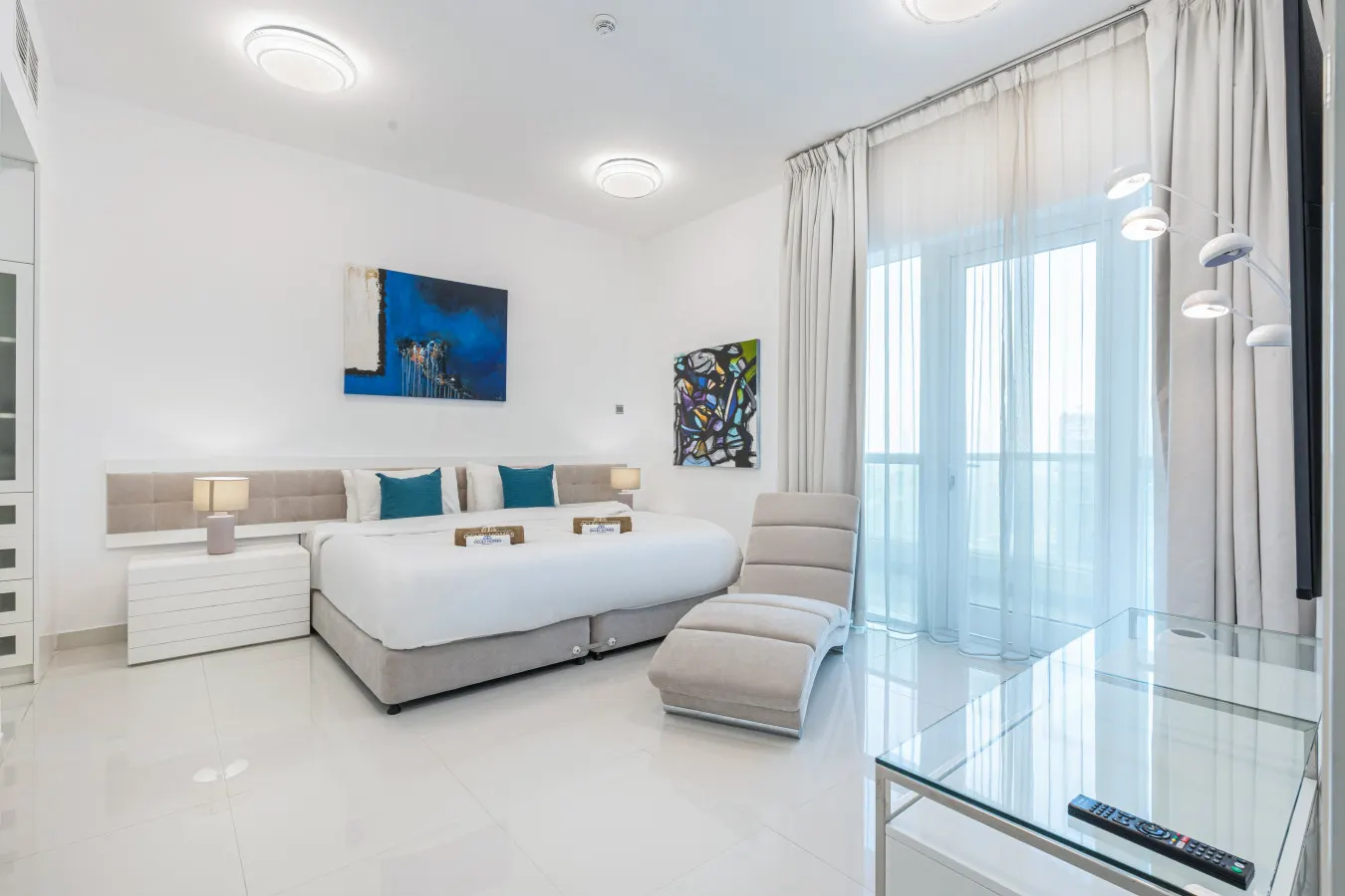 Elegant Home on 64th Floor w/ Stunning Palm Views — photo 5