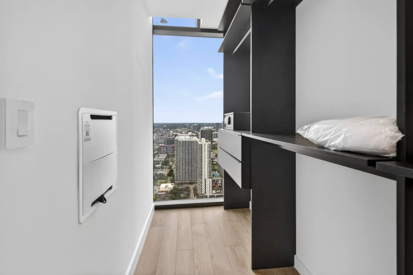 2BR Miami Luxury Suite in Condo w/Resort Amenities 12